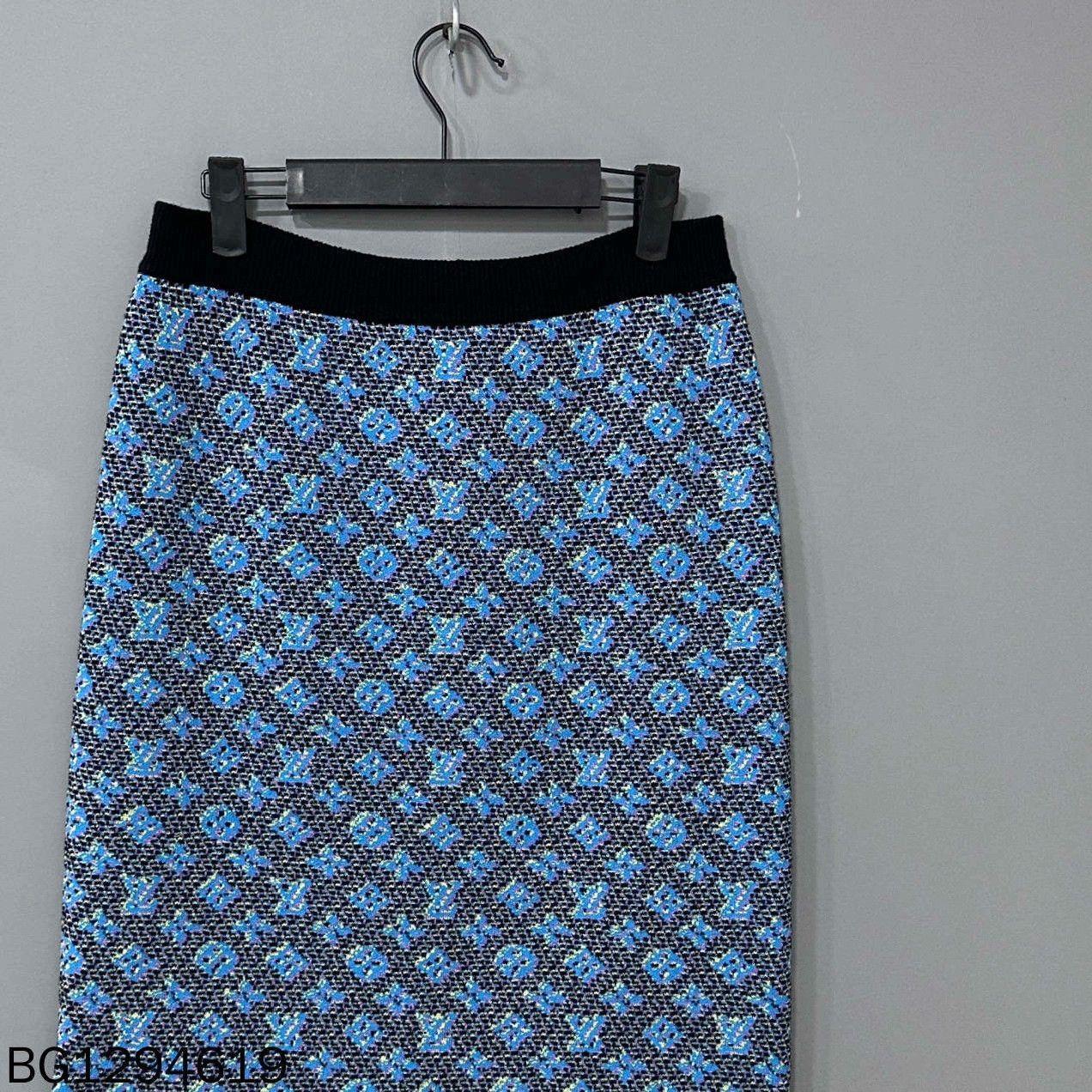 Louis Vuitton Louis Vuitton Skirt 28 Women Size 28" / US 6 / IT 42 - 3 Thumbnail