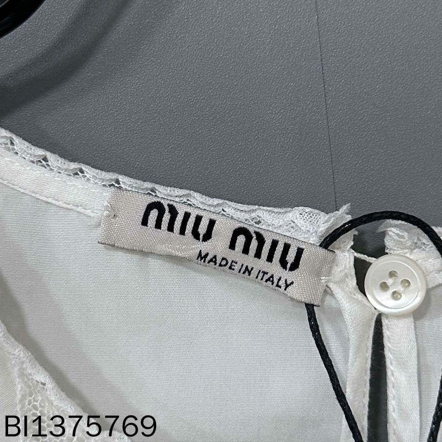Miu Miu Miu Miu Button Up M Women Size M / US 6-8 / IT 42-44 - 5 Thumbnail