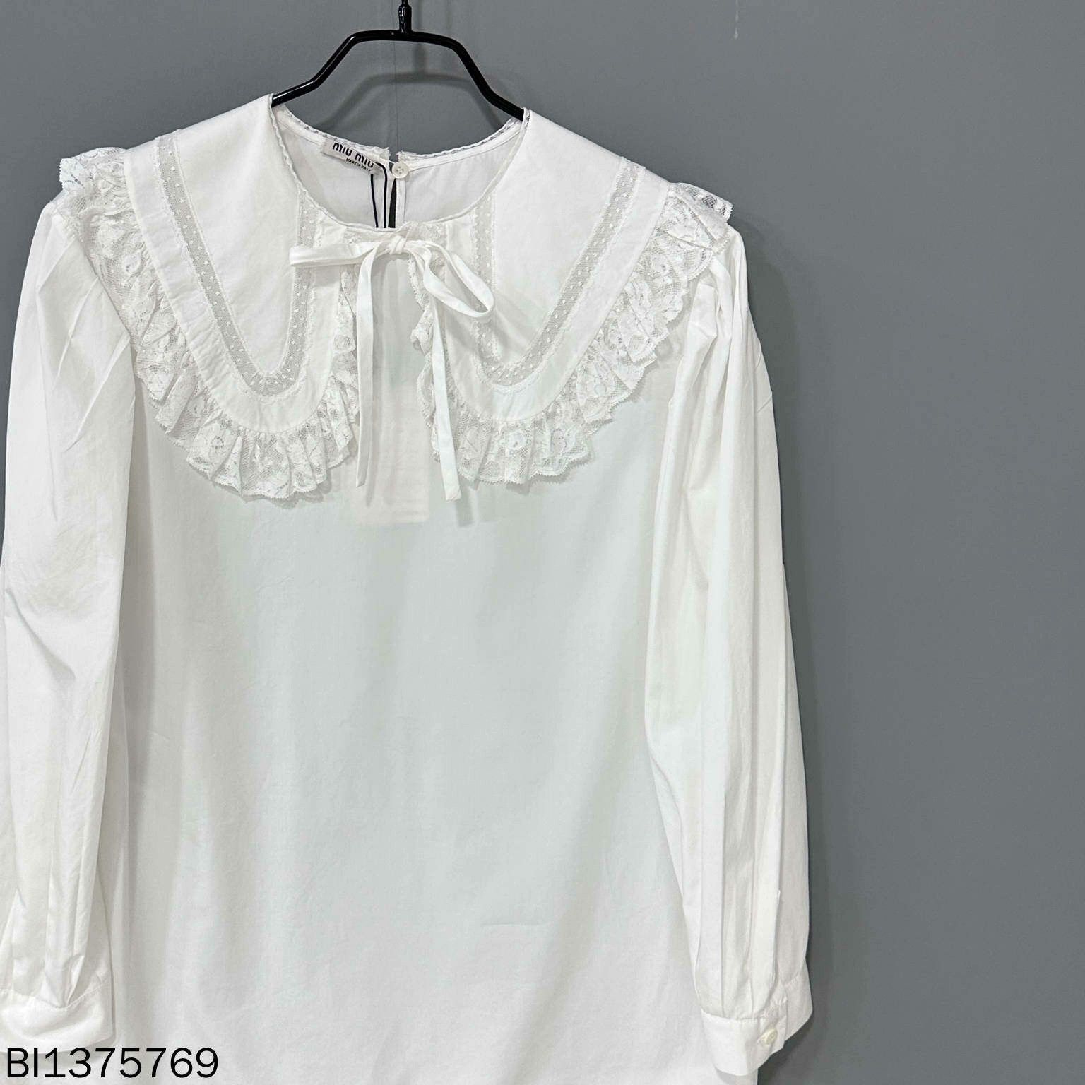 Miu Miu Miu Miu Button Up M Women Size M / US 6-8 / IT 42-44 - 2 Thumbnail