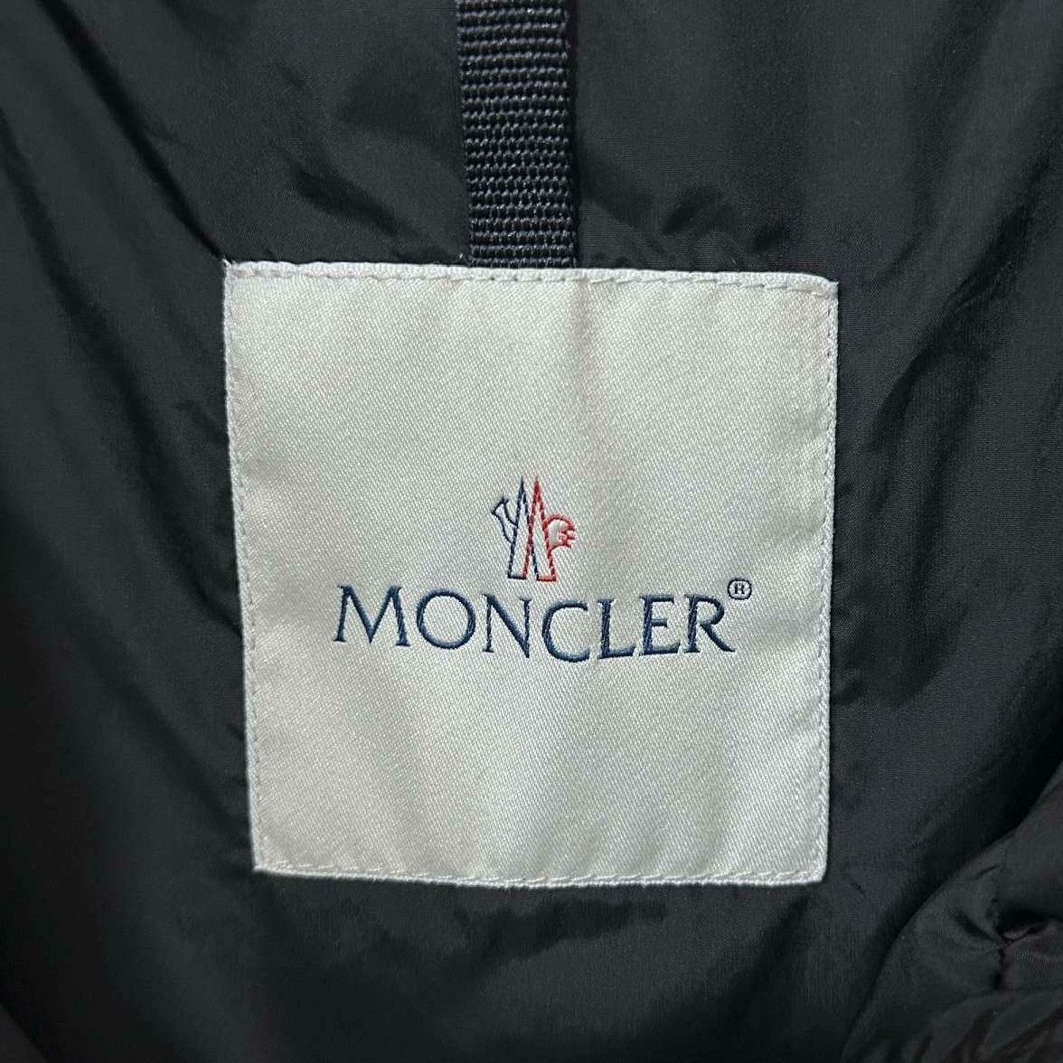 Moncler Moncler Down Down Jacket M Women Size M / US 6-8 / IT 42-44 - 4 Thumbnail