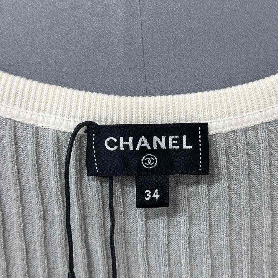 Chanel Chanel T-Shirt S Women Size S / US 4 / IT 40 - 4 Thumbnail