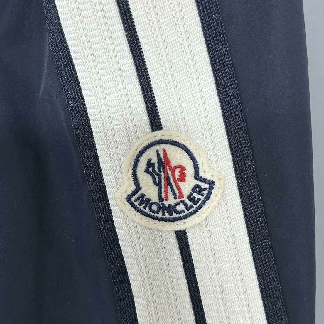 Moncler Moncler Casual Light Jacket s Men Size US S / EU 44-46 / 1 - 6 Thumbnail