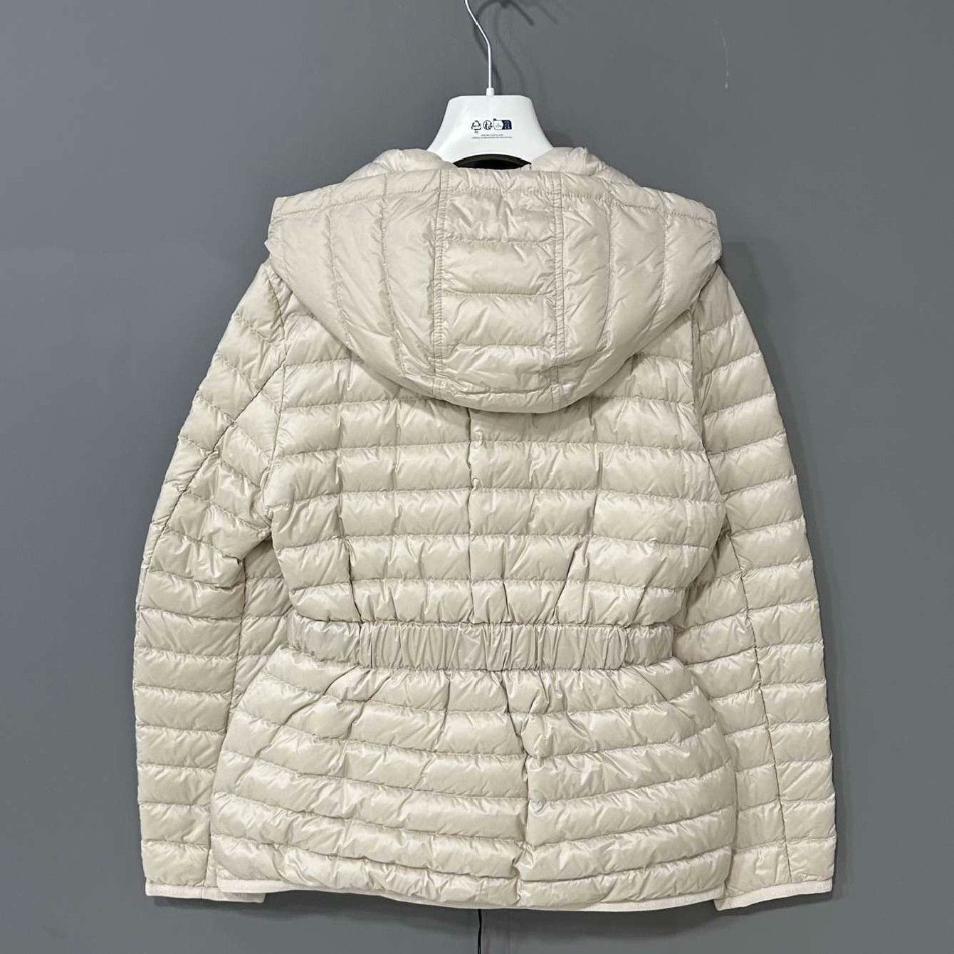 Moncler Moncler Down Long Red Down Jacket S Women Size S / US 4 / IT 40 - 3 Thumbnail