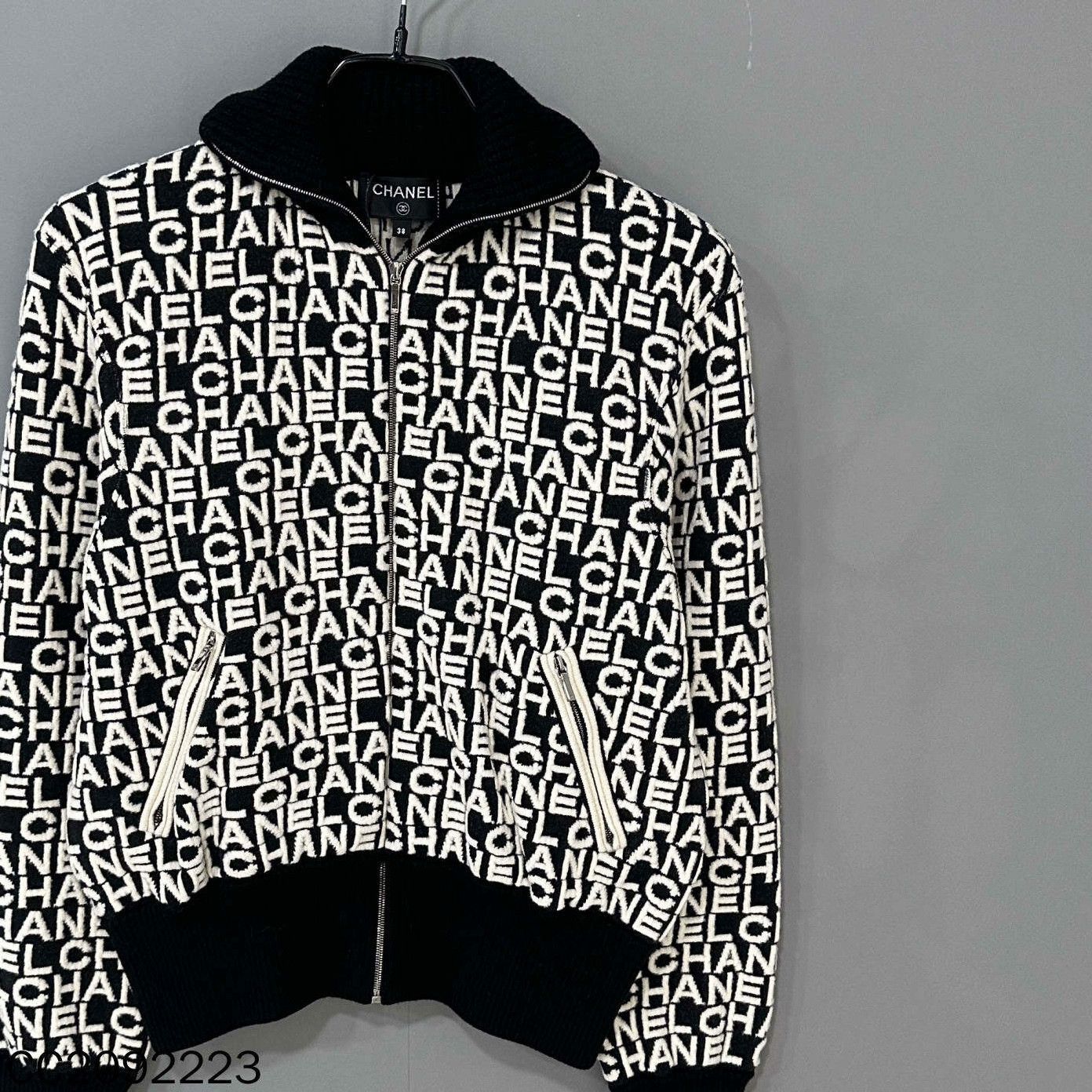 Chanel Chanel Knit Black Sweater S Women Size S / US 4 / IT 40 - 3 Thumbnail