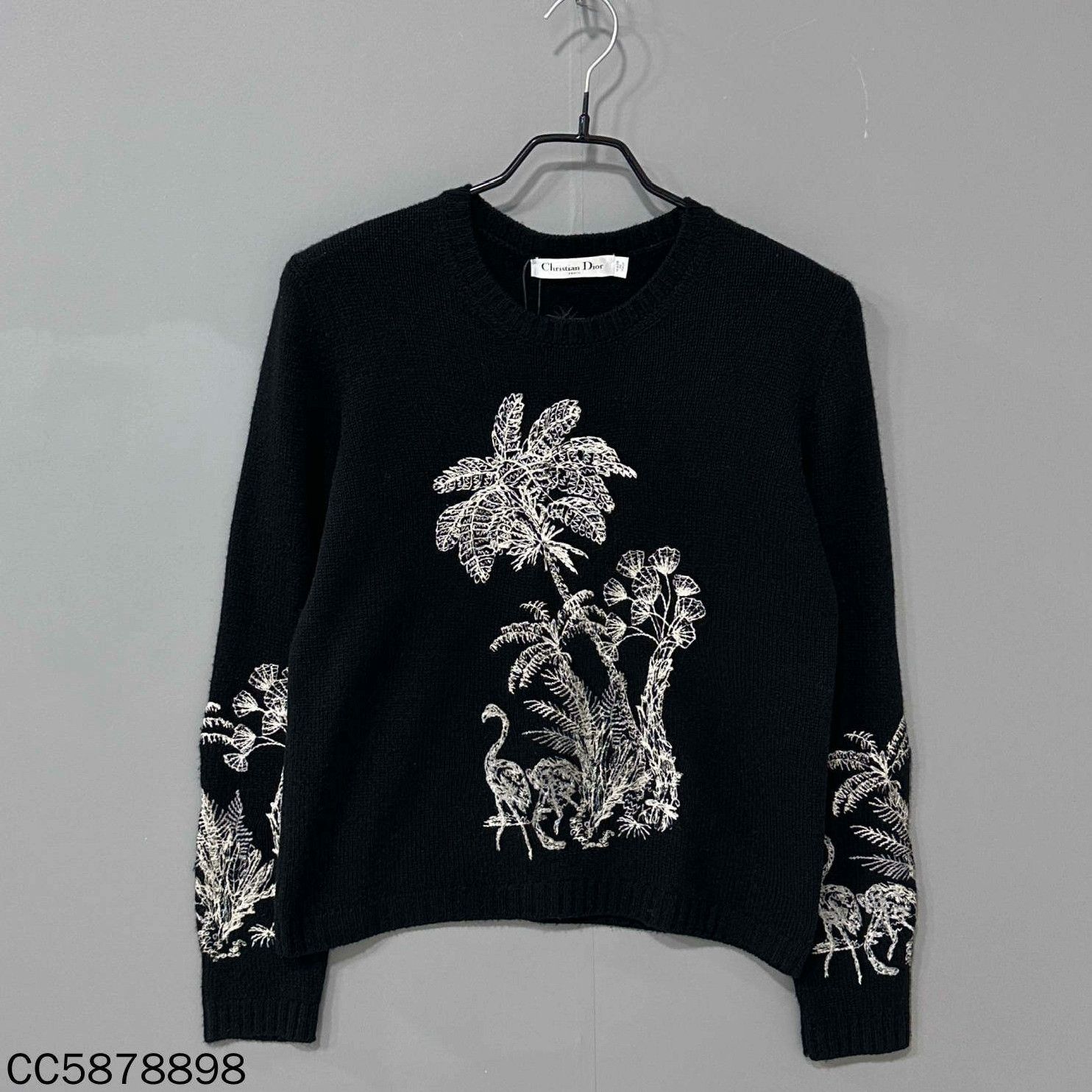 Dior Dior Knit Embroidered White Sweater XS Women Size XS / US 0-2 / IT 36-38 - 2 Thumbnail