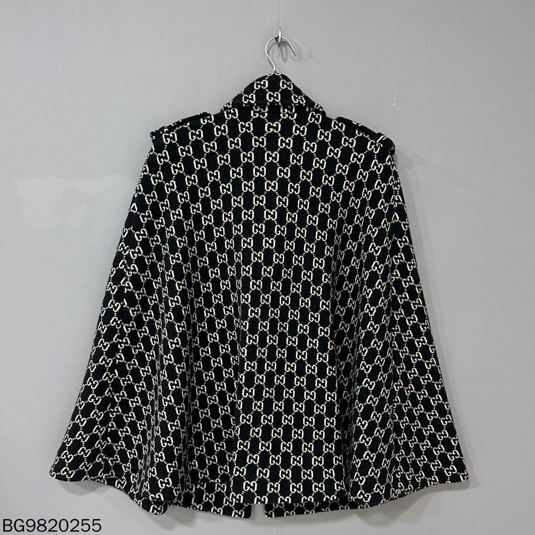 Gucci Gucci Gold Jacket XS Women Size XS / US 0-2 / IT 36-38 - 3 Thumbnail