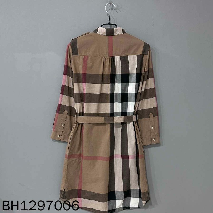 Burberry Burberry Plaid T-Shirt XS Women Size XS / US 0-2 / IT 36-38 - 3 Thumbnail