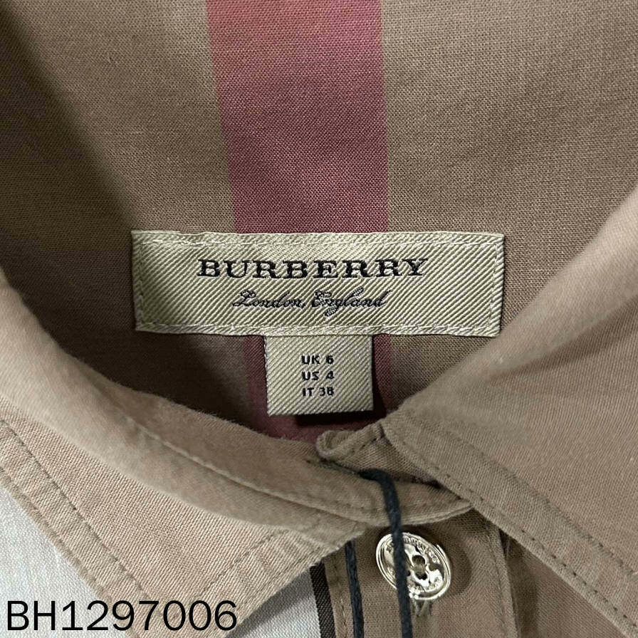 Burberry Burberry Plaid T-Shirt XS Women Size XS / US 0-2 / IT 36-38 - 5 Thumbnail