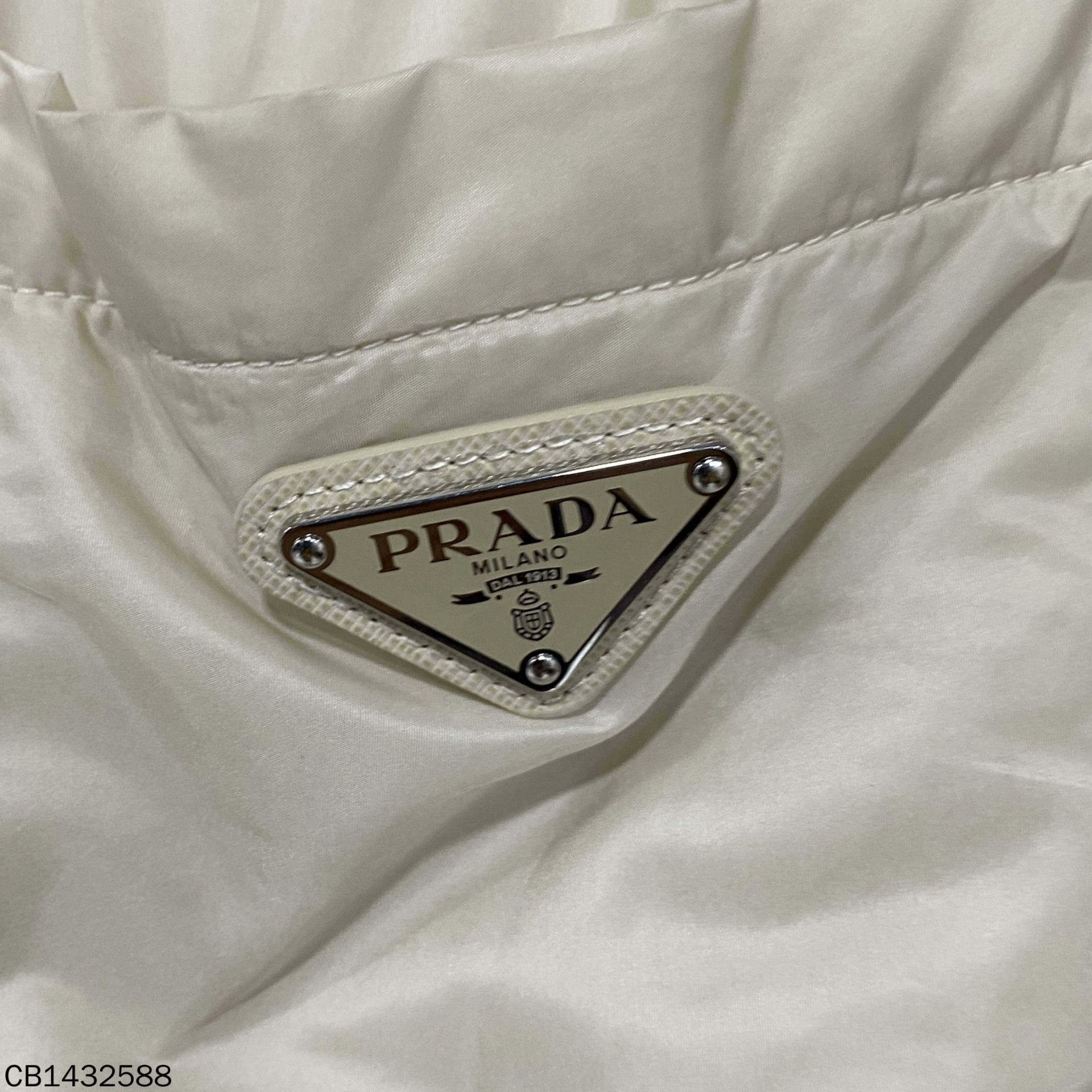 Prada Prada Nylon Casual Pants 34 Men Size US 34 / EU 50 - 5 Thumbnail