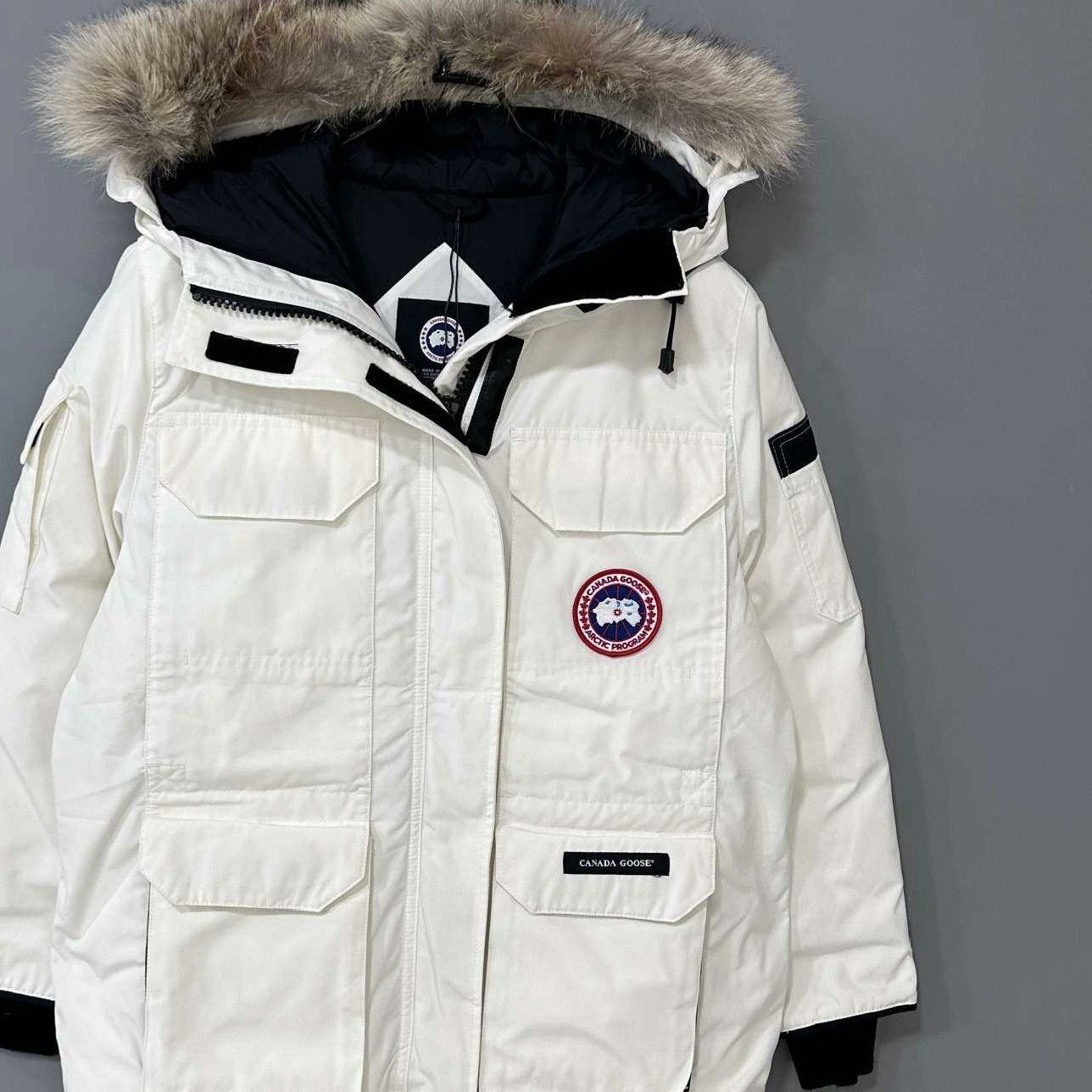 Canada Goose Canada Goose Down White Heavy Coat l Men Size US L / EU 52-54 / 3 - 2 Thumbnail