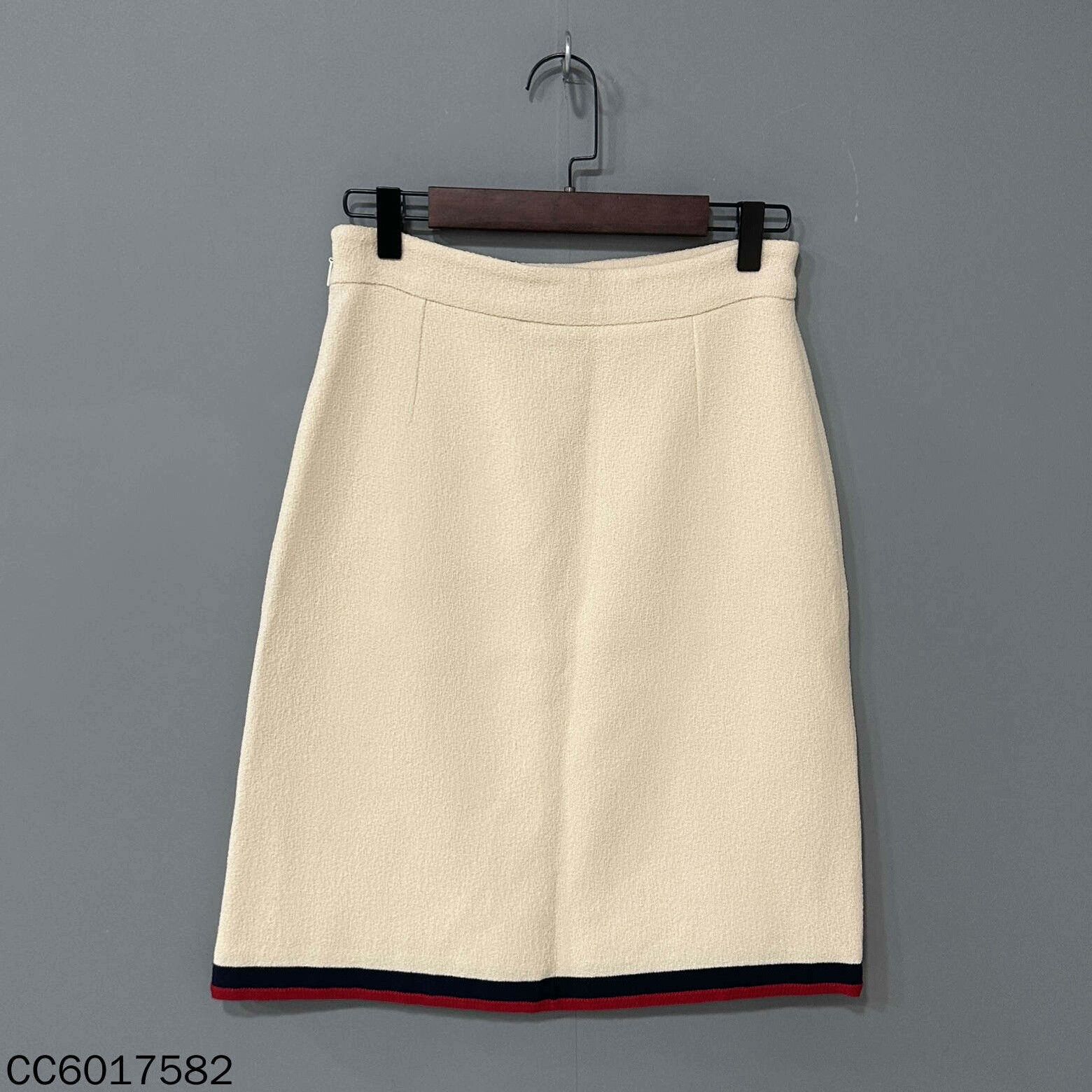 Gucci Gucci Striped White Skirt 30 Women Size 30" / US 8 / IT 44 - 3 Thumbnail