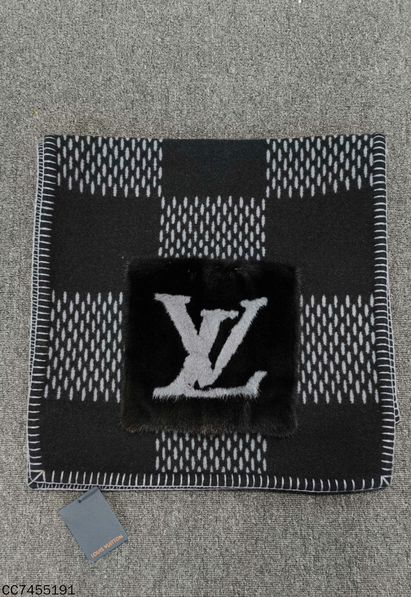 Louis Vuitton Louis Vuitton Retro Multi Scarf one size Men Size ONE SIZE - 2 Thumbnail