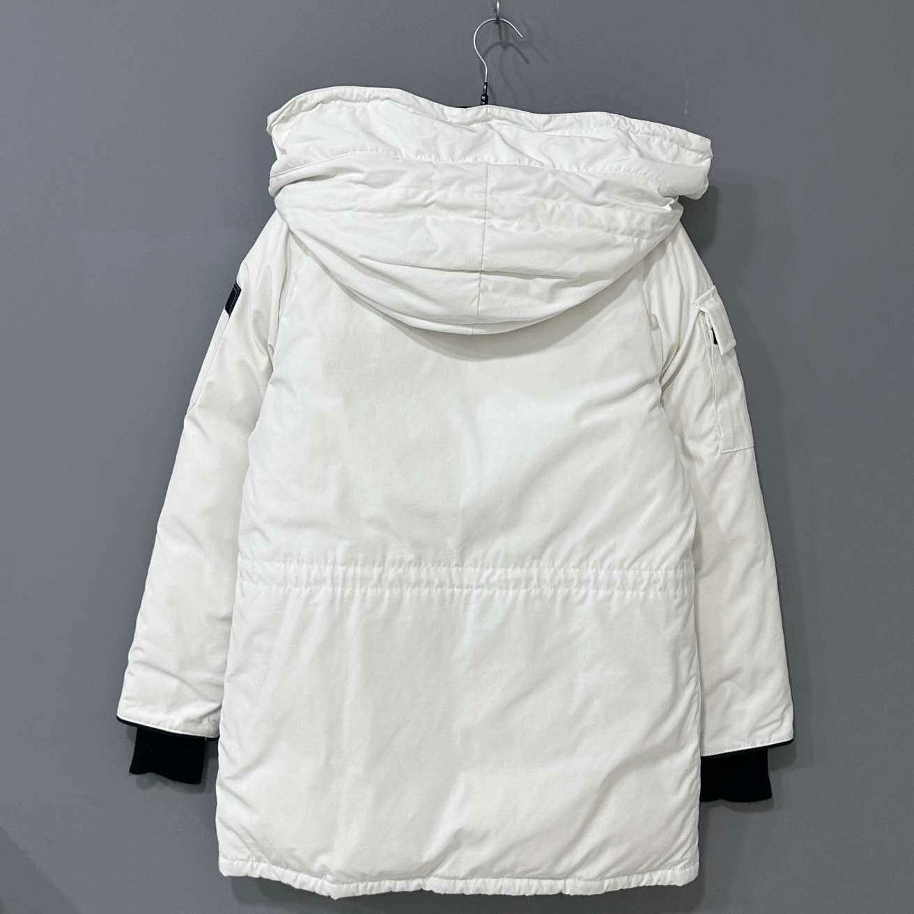 Canada Goose Canada Goose Down White Heavy Coat m Men Size US M / EU 48-50 / 2 - 3 Thumbnail