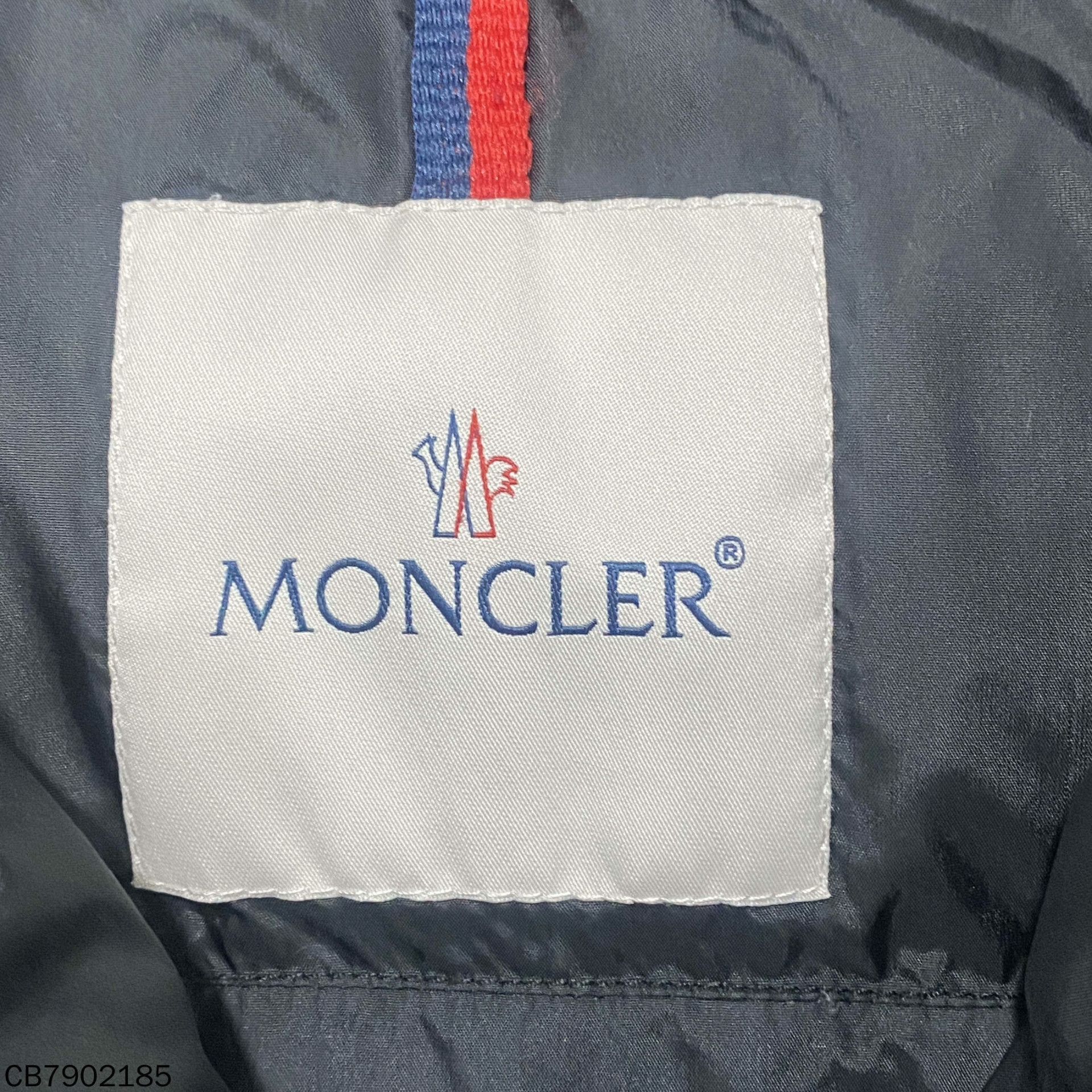 Moncler Moncler Down Vest s Men Size US S / EU 44-46 / 1 - 6 Thumbnail