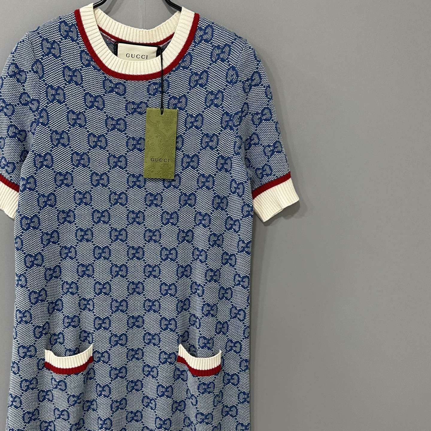 Gucci Gucci Blue T-Shirt S Women Size S / US 4 / IT 40 - 2 Thumbnail