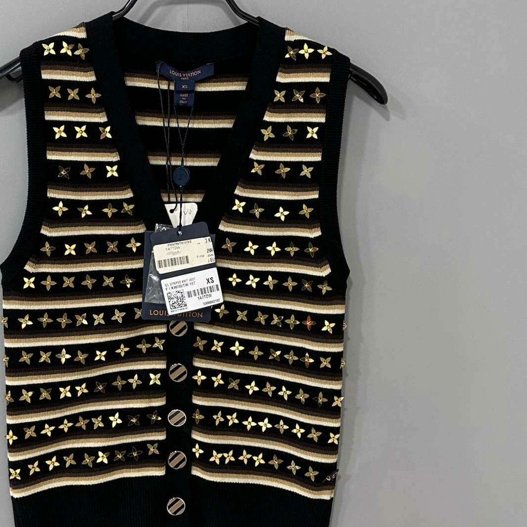 Louis Vuitton Louis Vuitton Sweater XS Women Size XS / US 0-2 / IT 36-38 - 2 Thumbnail