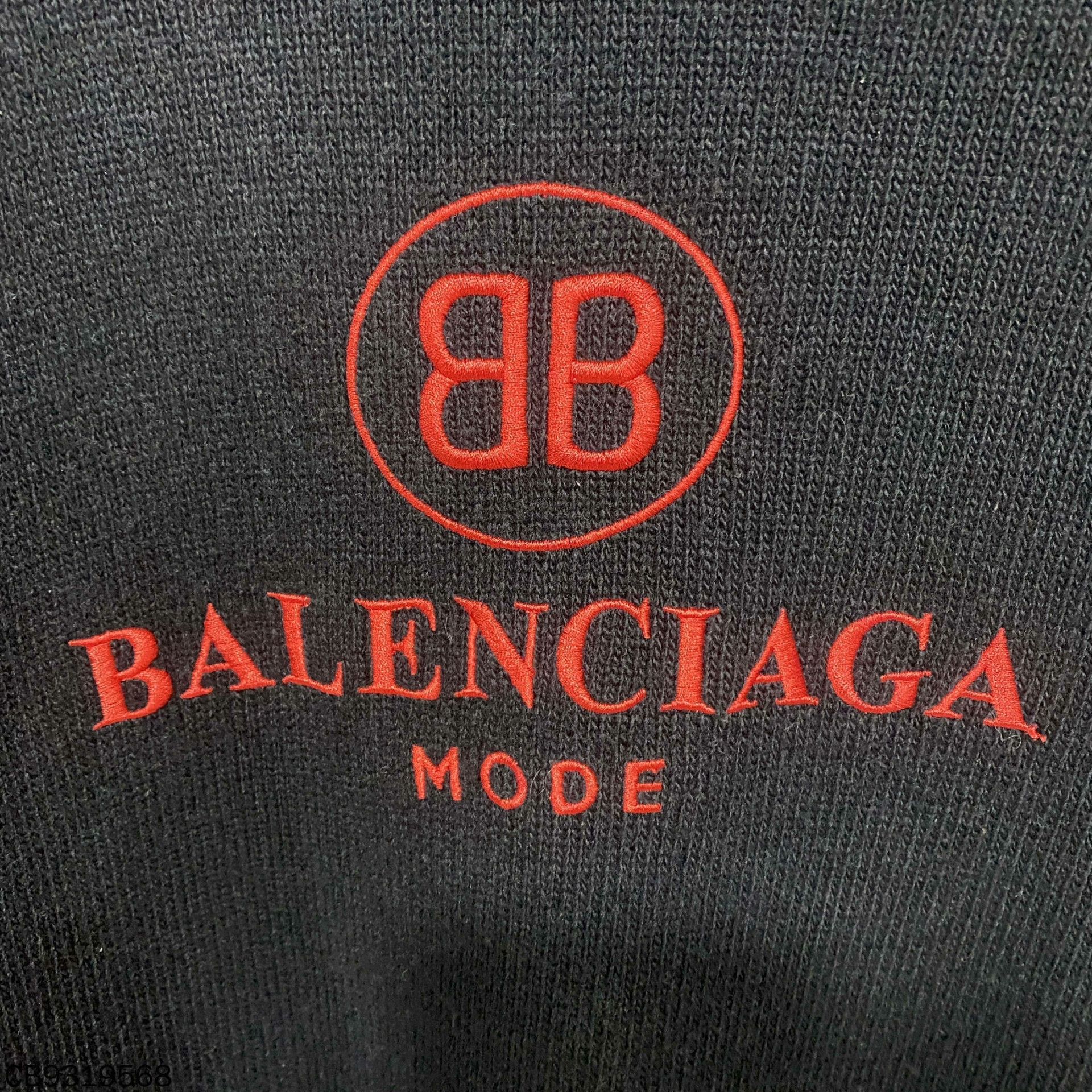 Balenciaga Balenciaga Embroidered Sweater 37 Men Size US S / EU 44-46 / 1 - 5 Thumbnail