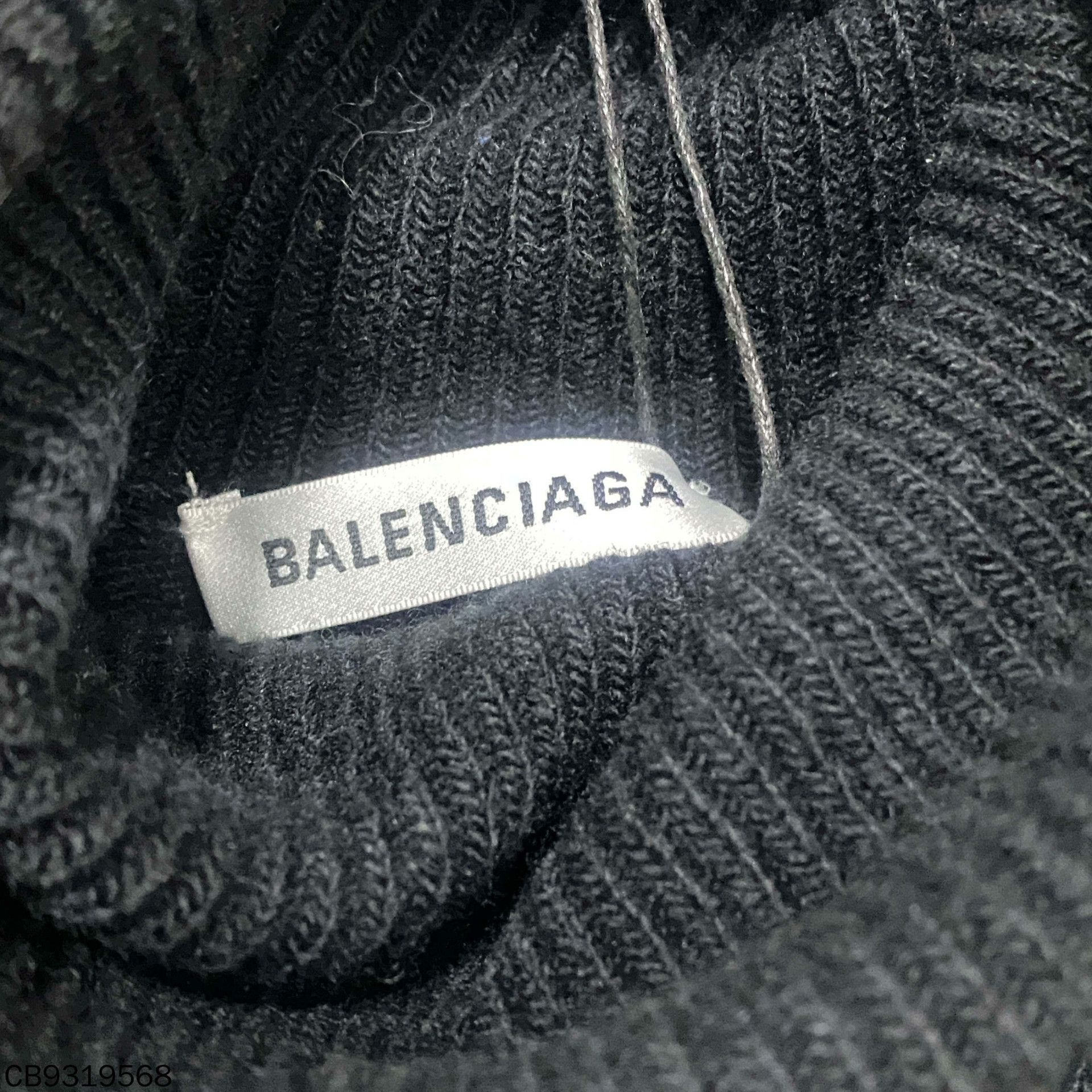 Balenciaga Balenciaga Embroidered Sweater 37 Men Size US S / EU 44-46 / 1 - 6 Thumbnail