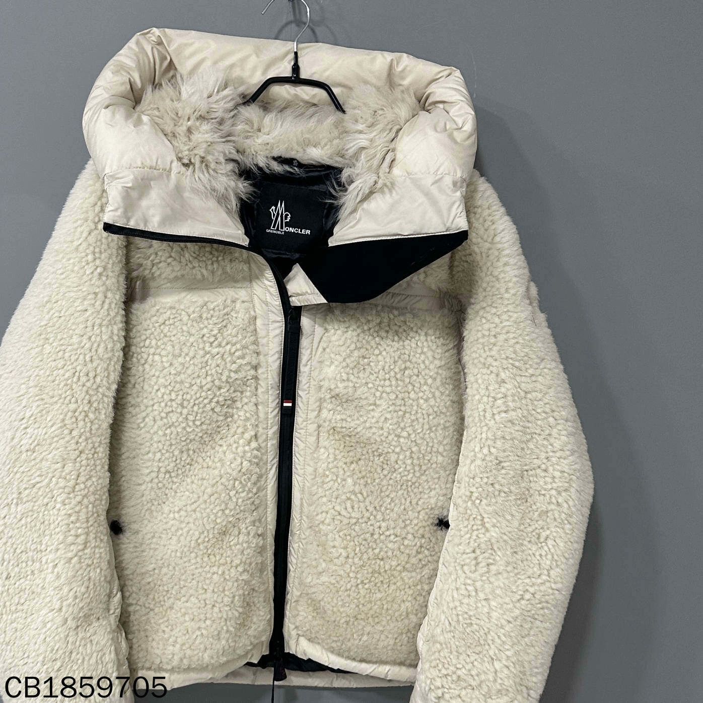 Moncler Moncler Down Heavy Coat s Men Size US S / EU 44-46 / 1 - 2 Thumbnail