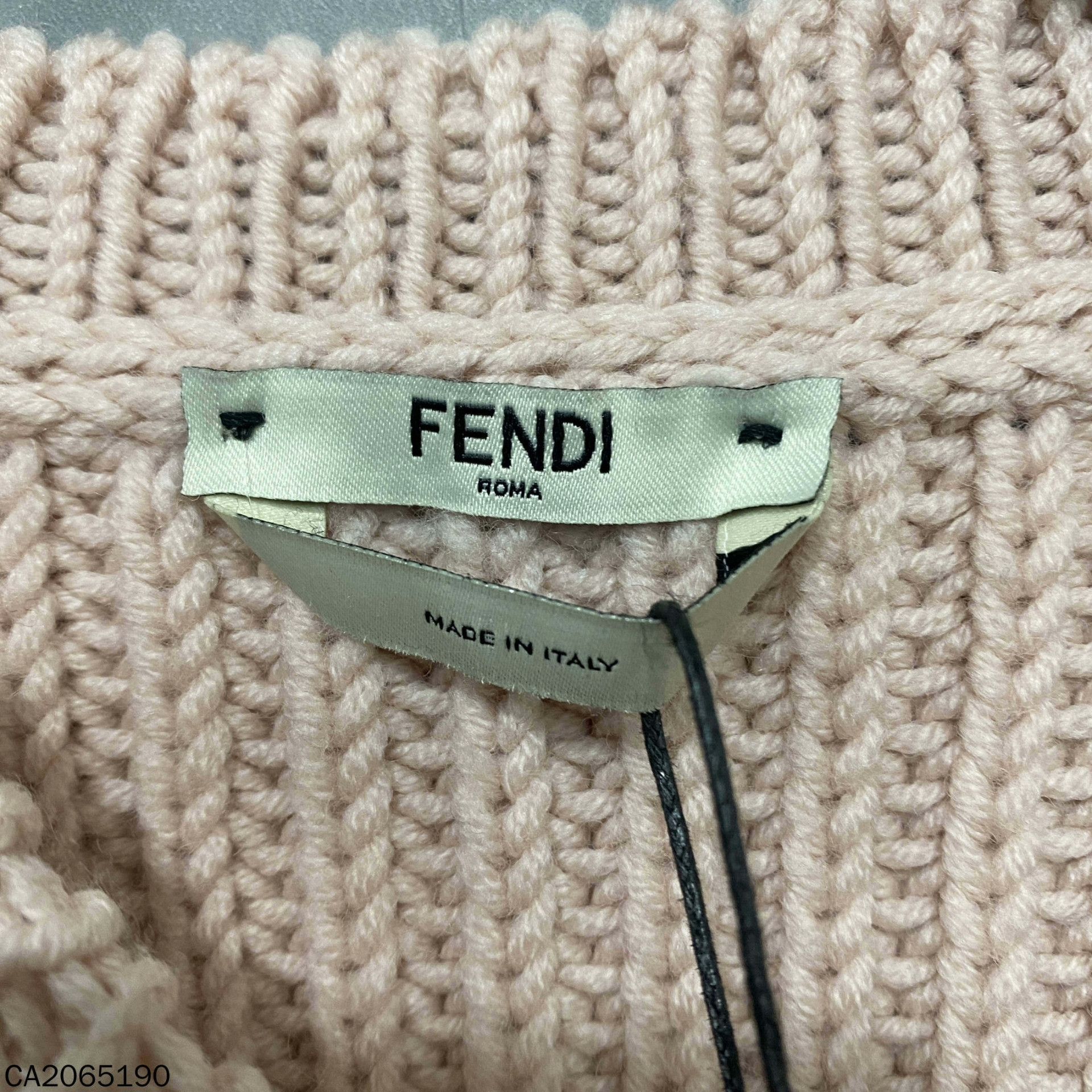 Fendi Fendi Retro Pink Sweater S Women Size S / US 4 / IT 40 - 4 Thumbnail