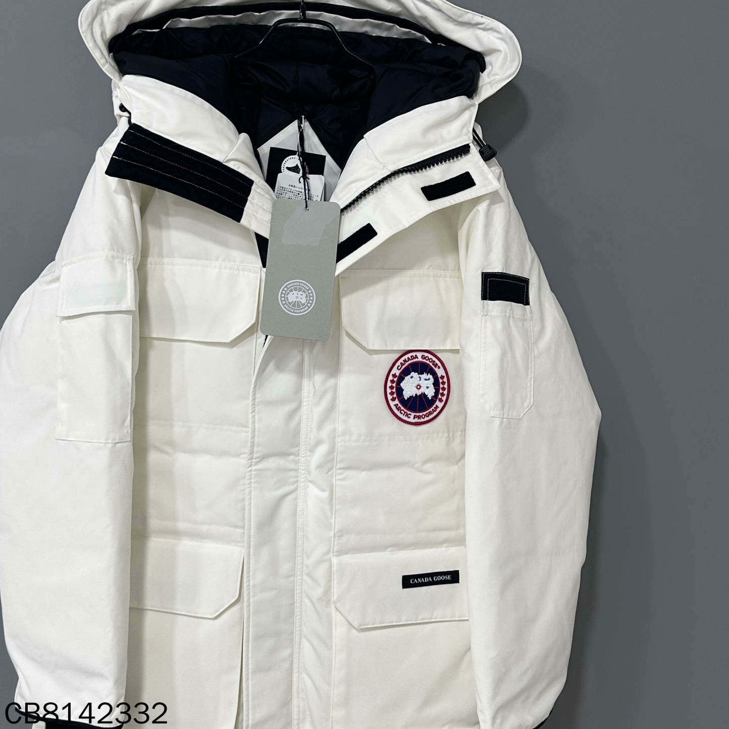 Canada Goose Canada Goose Down White Heavy Coat s Men Size US S / EU 44-46 / 1 - 2 Thumbnail