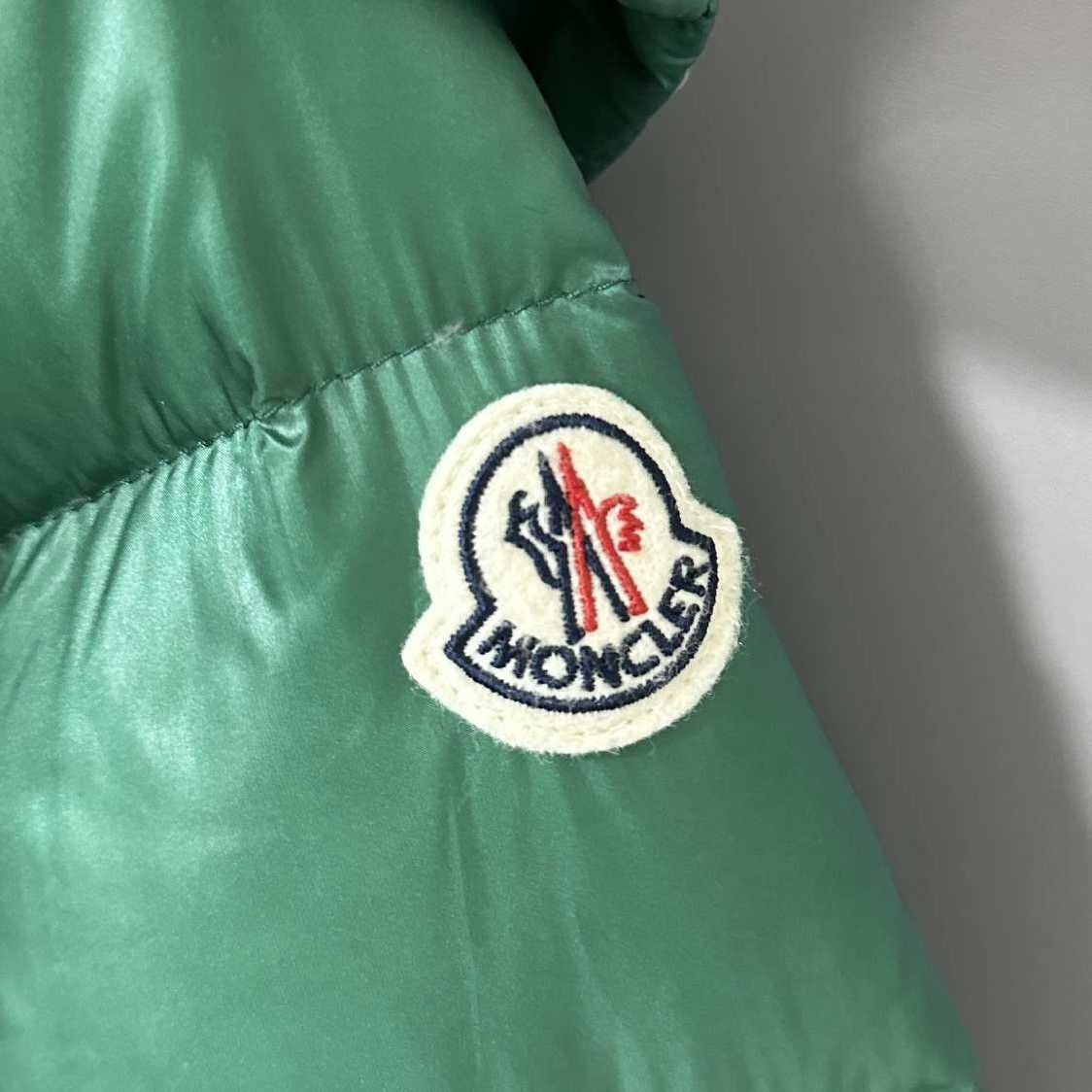 Moncler Moncler Down Green Down Jacket L Women Size XS / US 0-2 / IT 36-38 - 5 Thumbnail