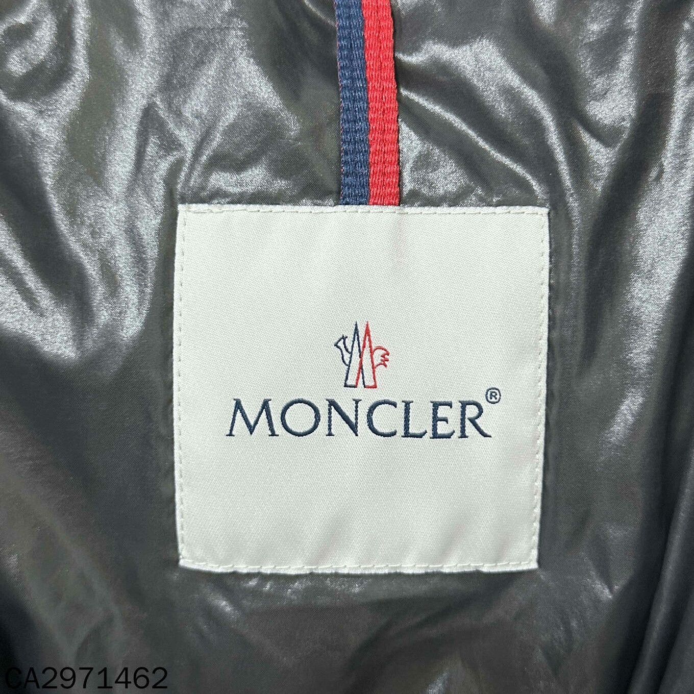 Moncler Moncler Down Black Heavy Coat L Men Size US L / EU 52-54 / 3 - 8 Thumbnail