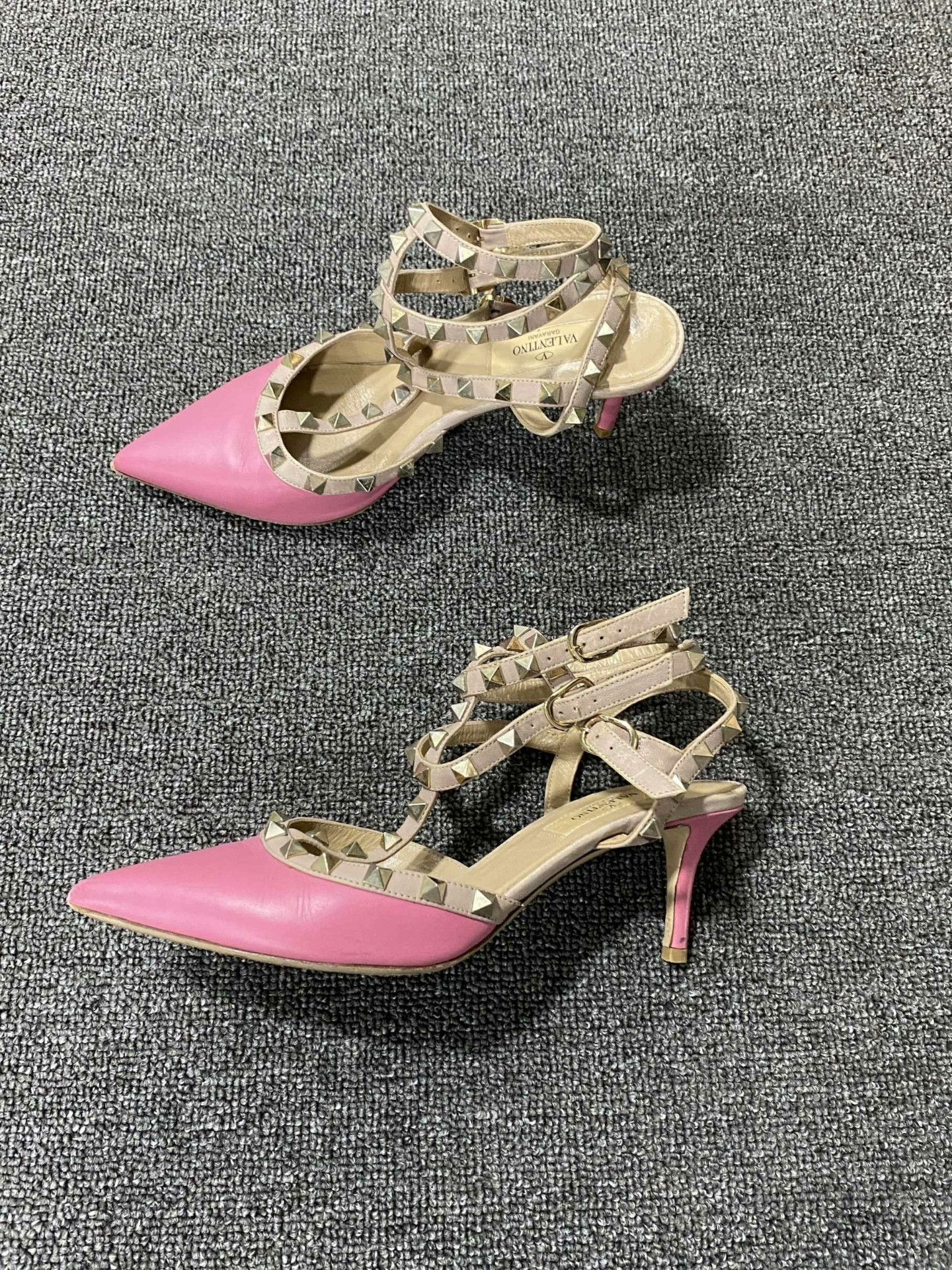 Valentino Valentino Pink Lowtop Sneakers us_7 Women Size US 7 / IT 37 - 3 Thumbnail