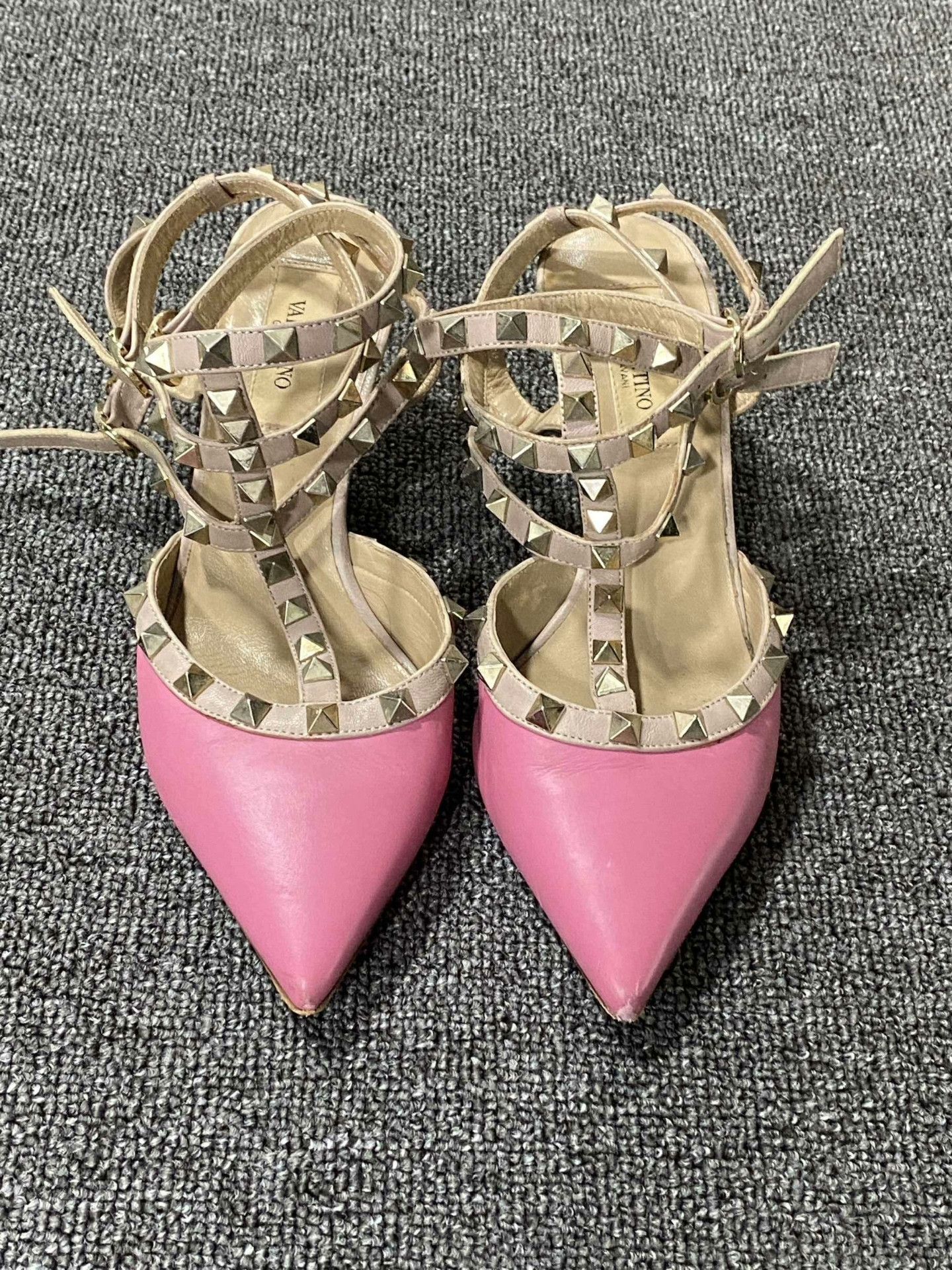 Valentino Valentino Pink Lowtop Sneakers us_7 Women Size US 7 / IT 37 - 2 Thumbnail