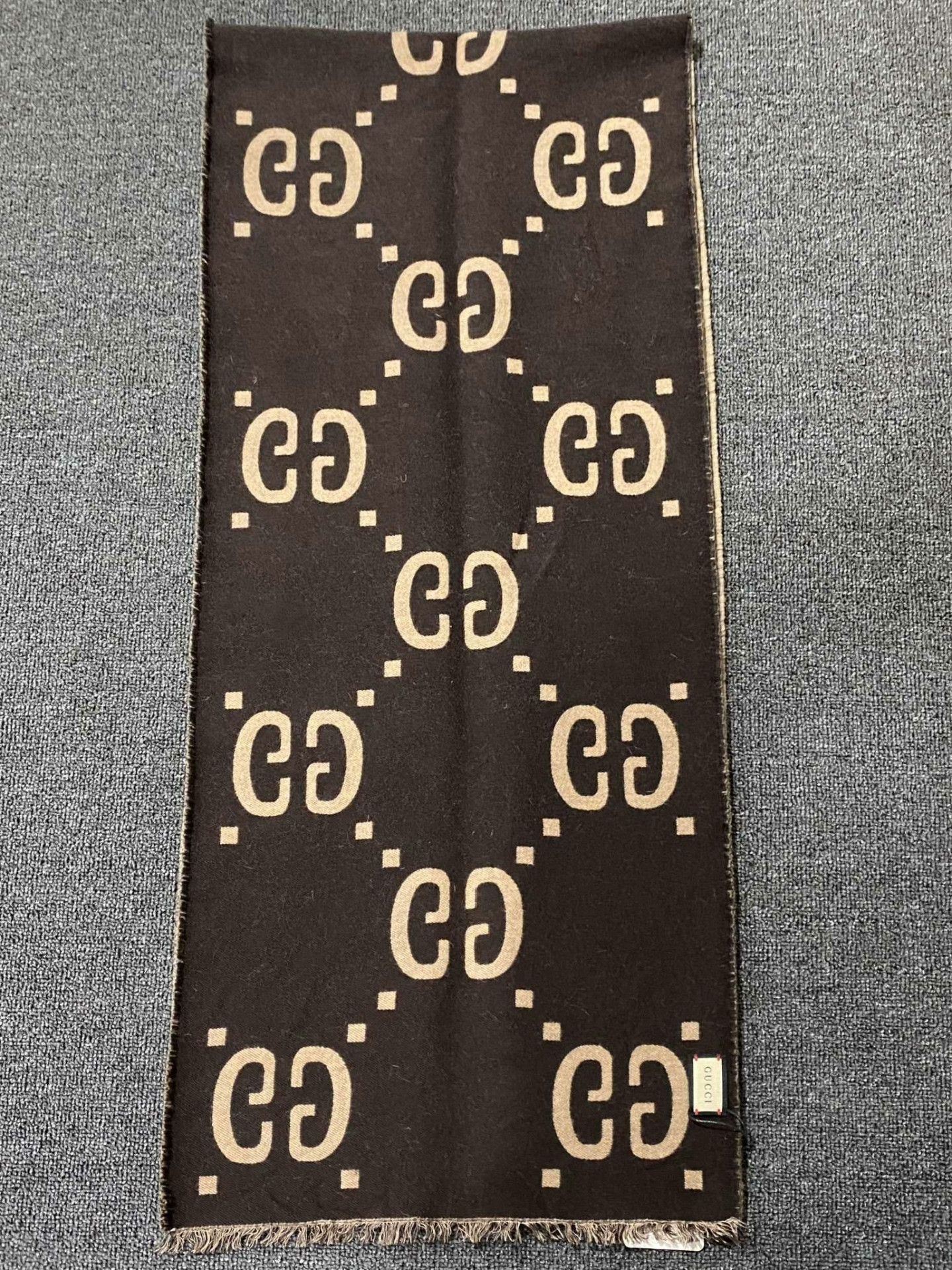 Gucci Gucci Brown Scarf 37 Men Size ONE SIZE - 3 Thumbnail