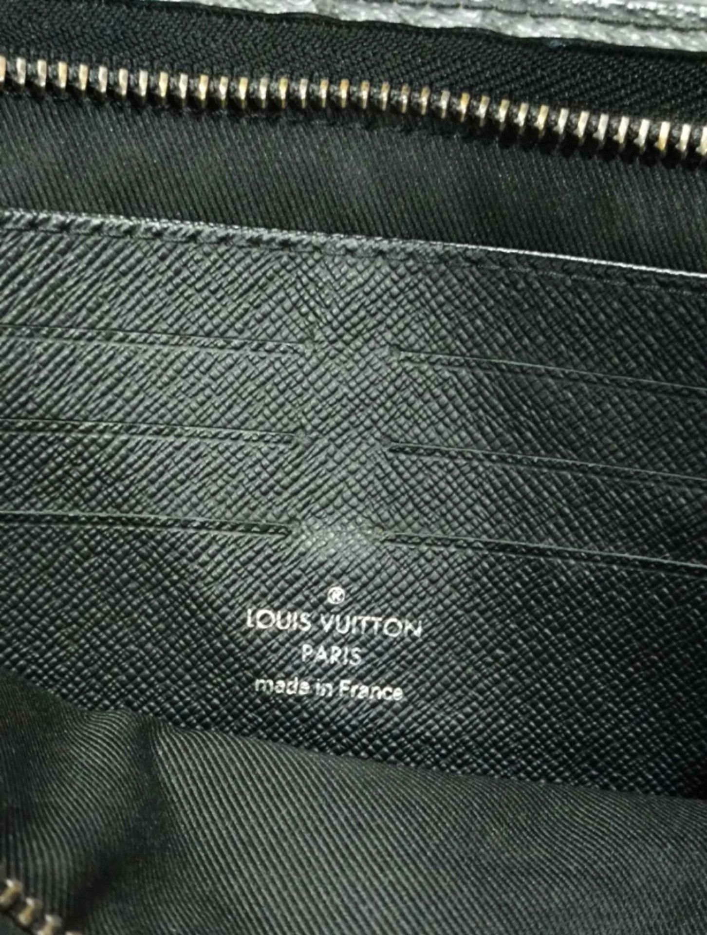 Louis Vuitton Louis Vuitton Gray Bag one size Men Size ONE SIZE - 4 Thumbnail