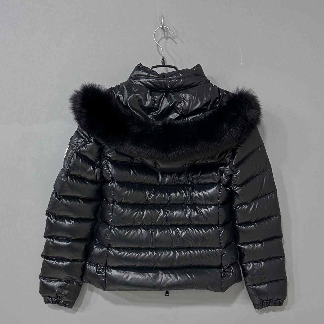 Moncler Moncler Down Down Jacket S Women Size S / US 4 / IT 40 - 3 Thumbnail