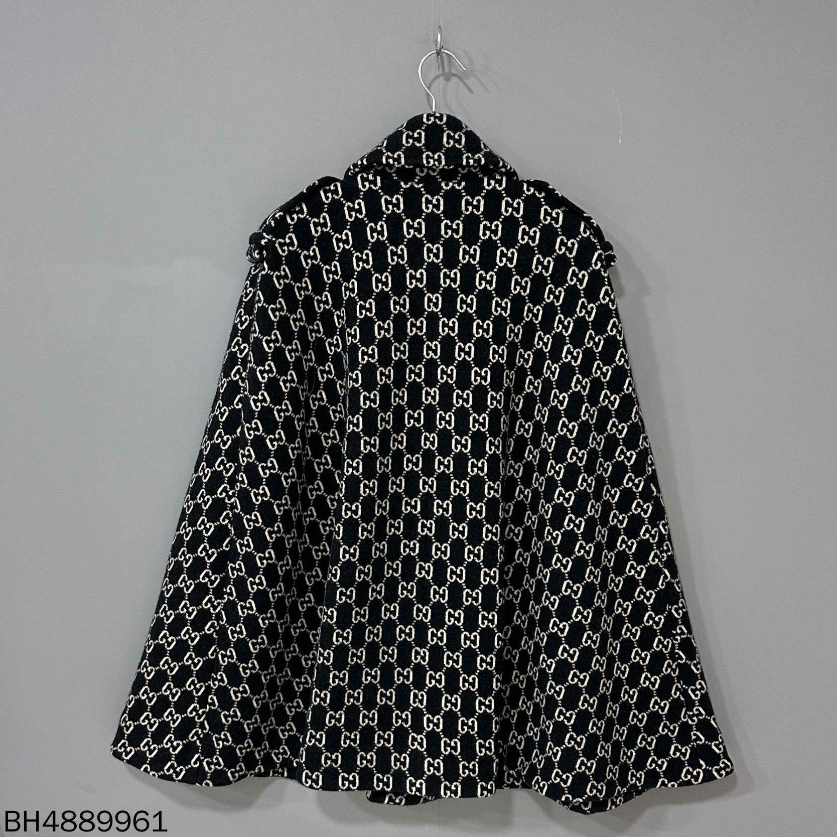 Gucci Gucci Gold Jacket S Women Size S / US 4 / IT 40 - 3 Thumbnail