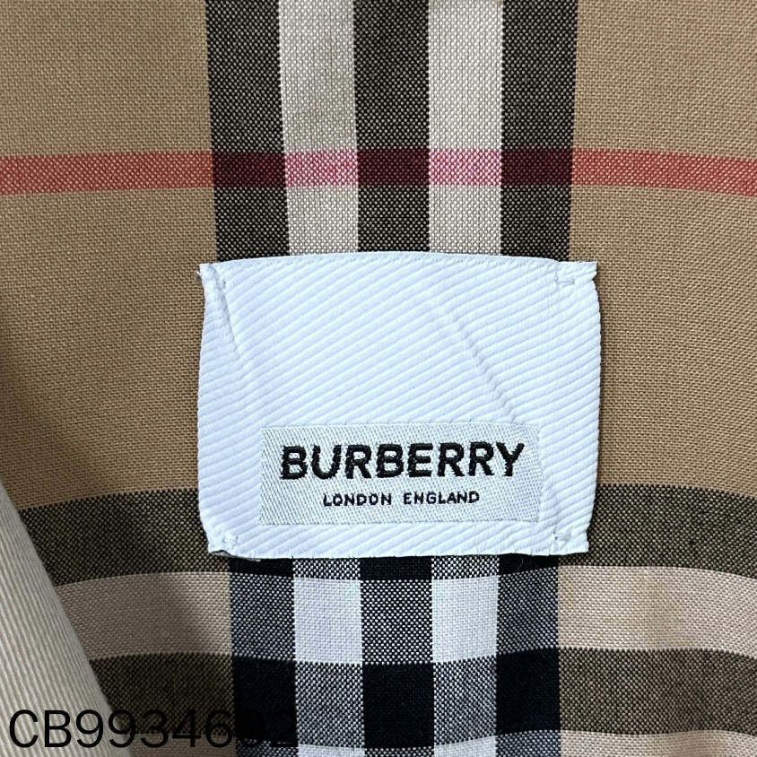 Burberry Burberry Plaid Beige Coat M Women Size M / US 6-8 / IT 42-44 - 4 Thumbnail