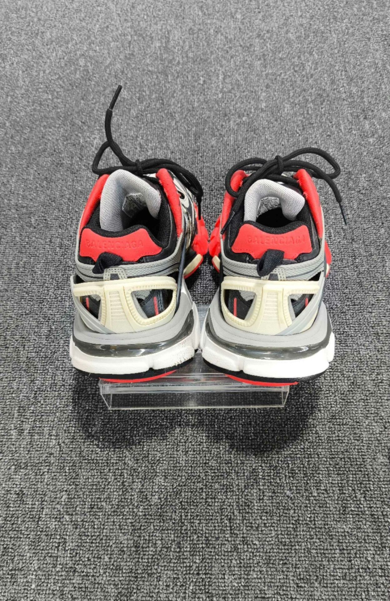Balenciaga Balenciaga Gray Lowtop Sneakers 38 Women Size US 7.5 / IT 37.5 - 5 Thumbnail