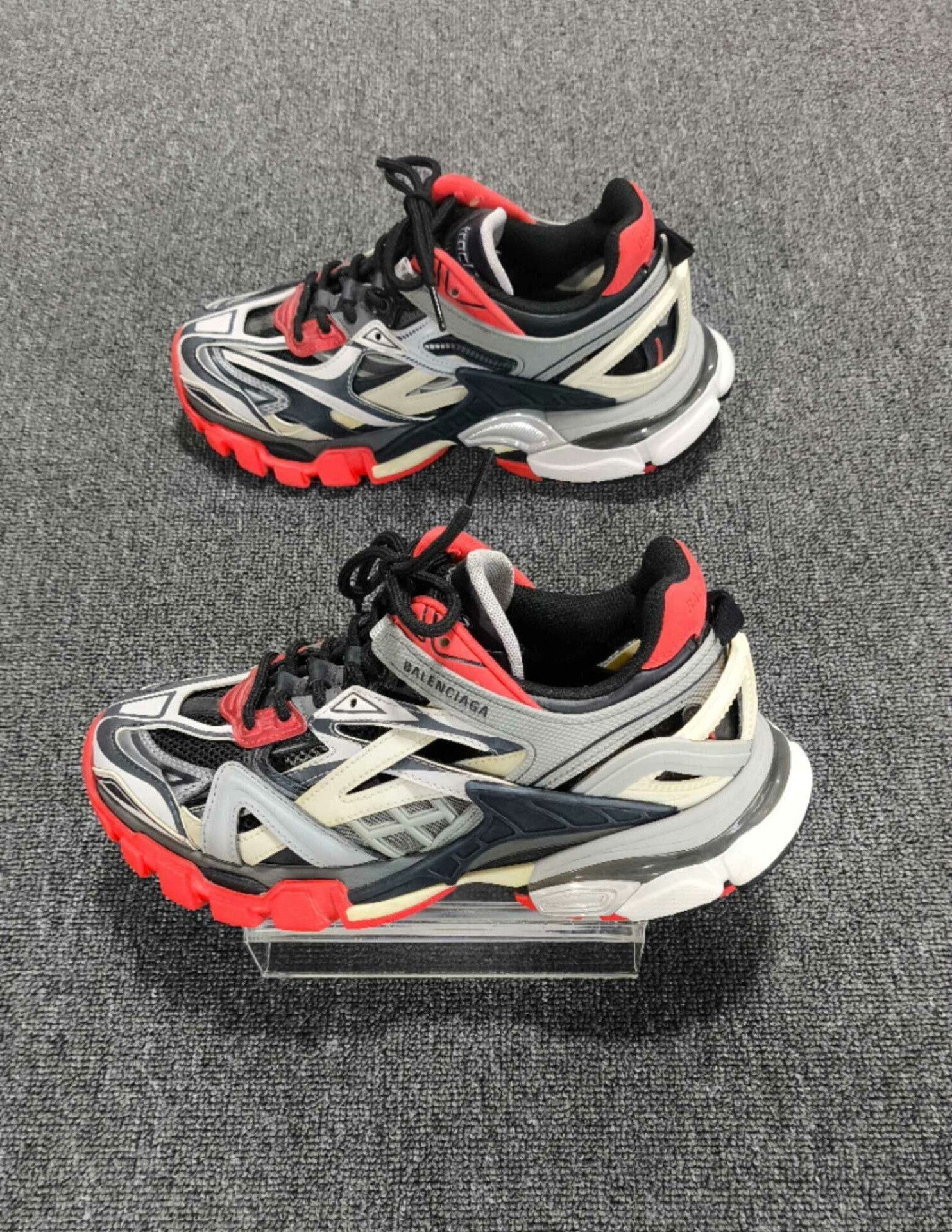 Balenciaga Balenciaga Gray Lowtop Sneakers 38 Women Size US 7.5 / IT 37.5 - 3 Thumbnail