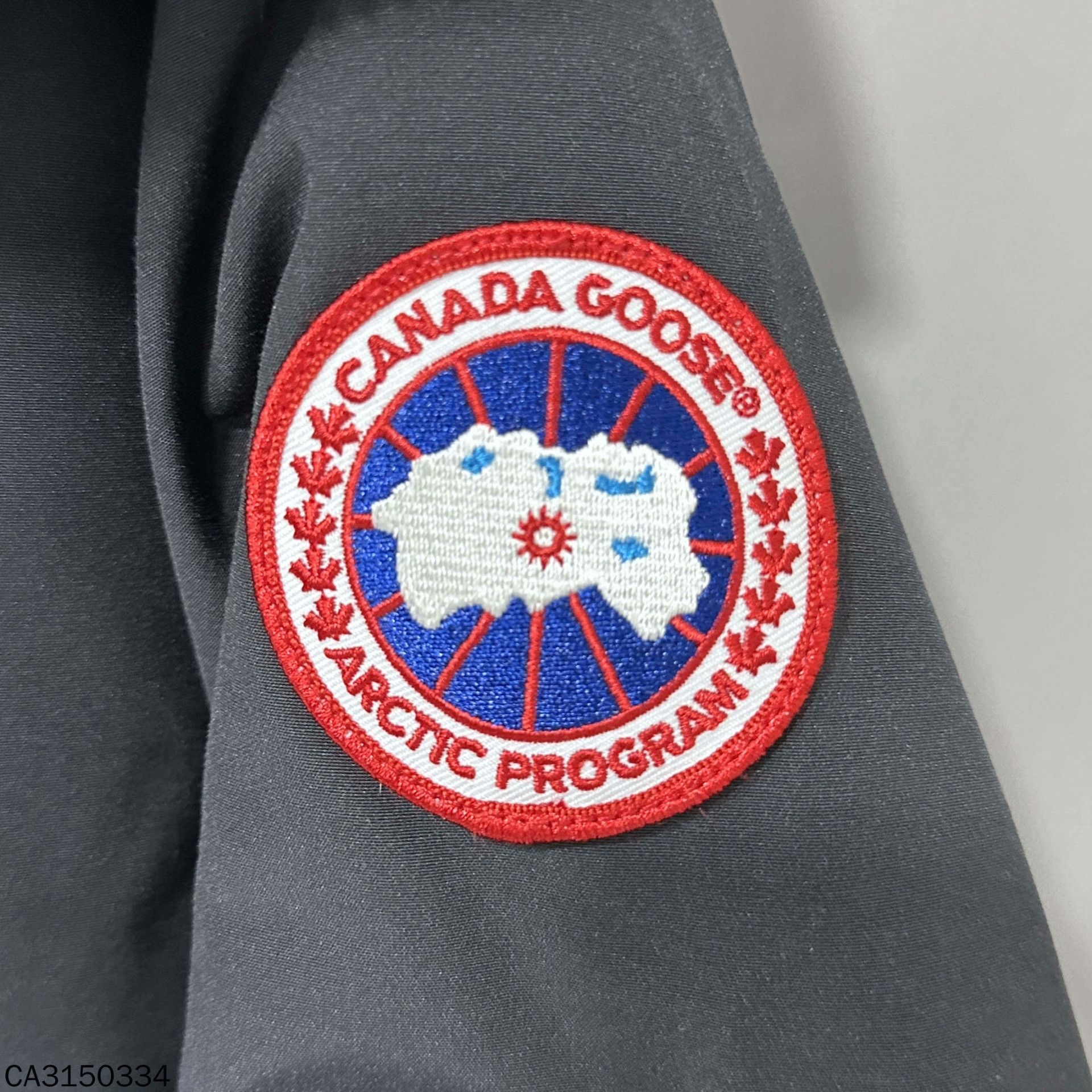 Canada Goose Canada Goose Down Long Black Heavy Coat s Men Size US S / EU 44-46 / 1 - 6 Thumbnail