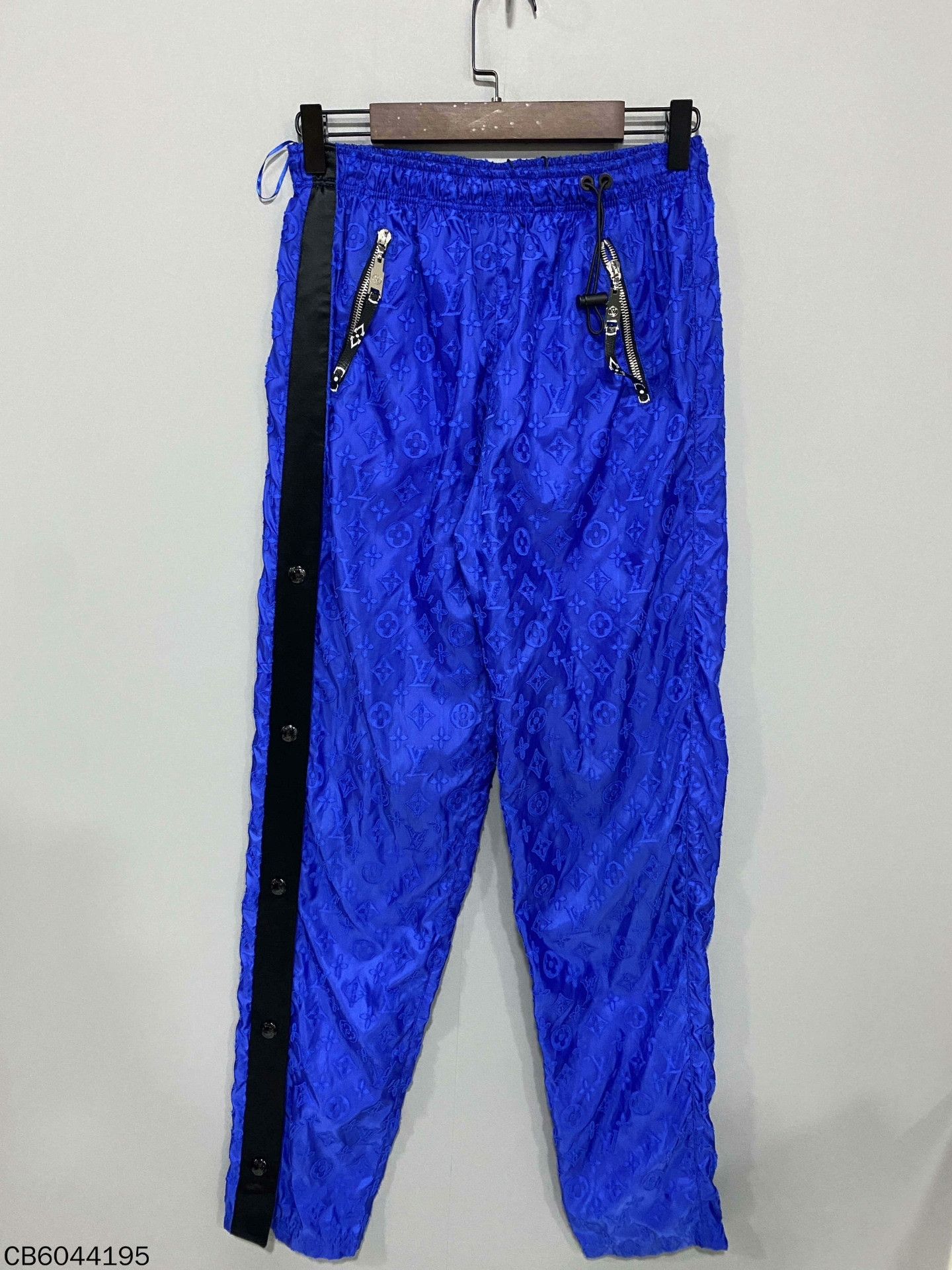 Louis Vuitton Louis Vuitton Retro Blue Pants 26 Women Size 26" / US 2 / IT 38 - 2 Thumbnail