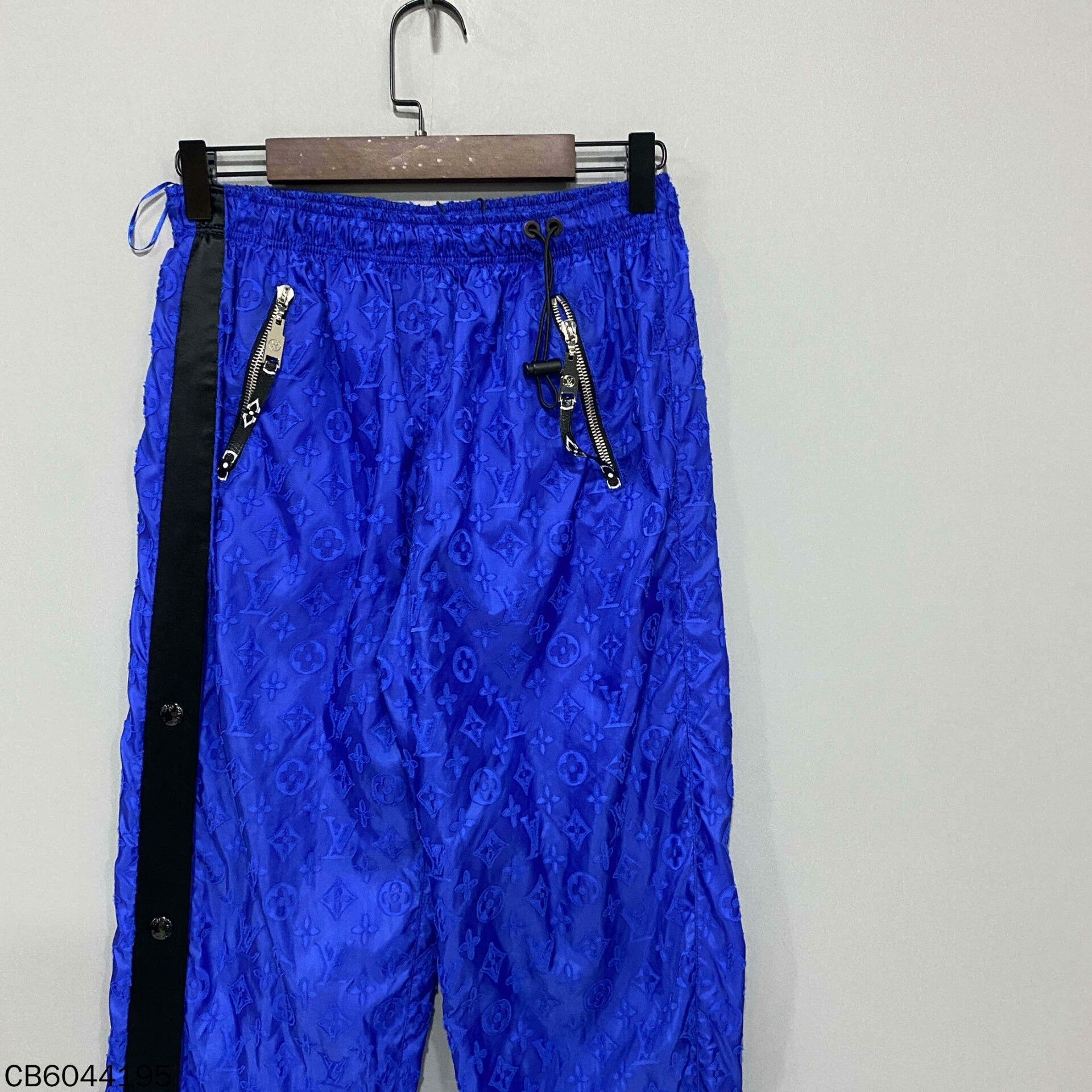 Louis Vuitton Louis Vuitton Retro Blue Pants 26 Women Size 26" / US 2 / IT 38 - 3 Thumbnail