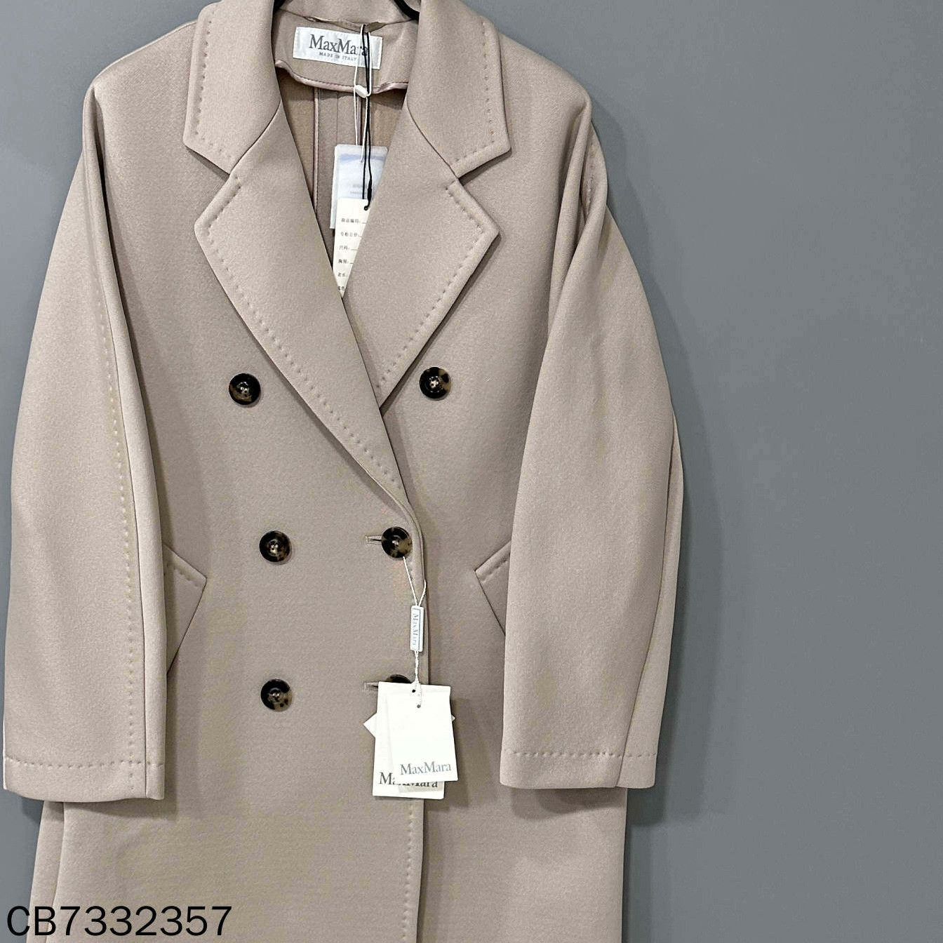 Max Mara Max Mara Coat L Women Size L / US 10 / IT 46 - 2 Thumbnail