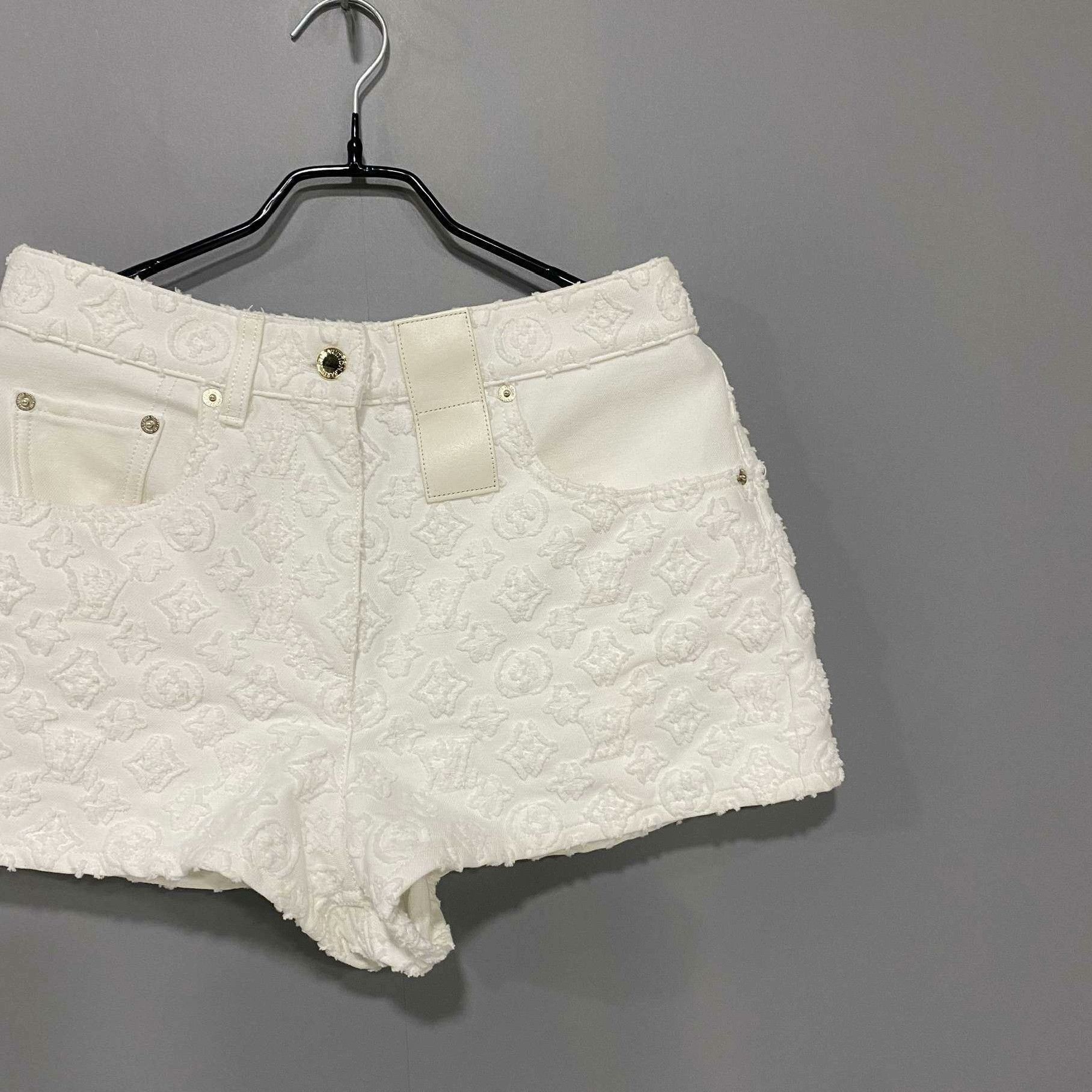 Louis Vuitton Louis Vuitton Pants 30 Women Size 30" / US 8 / IT 44 - 2 Thumbnail