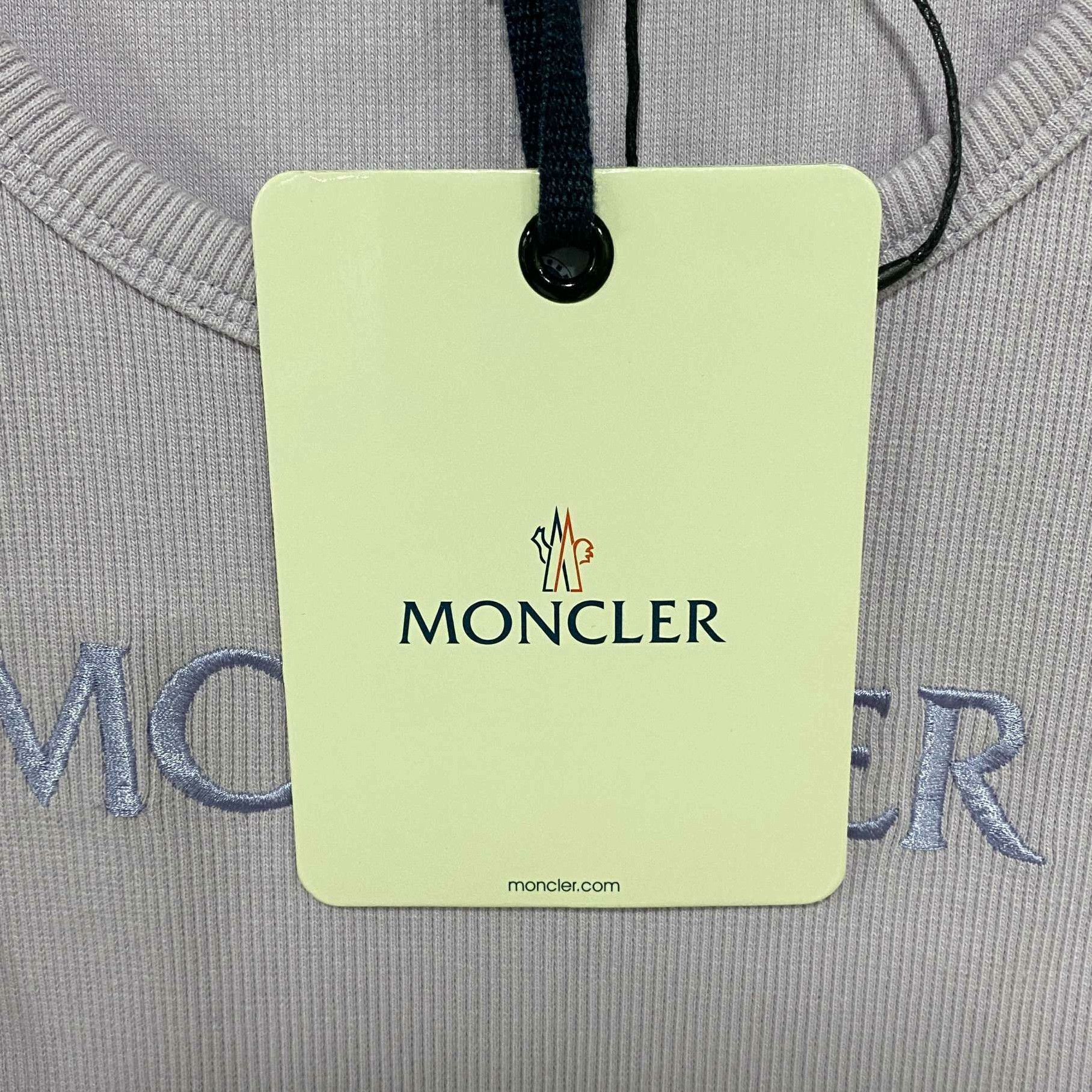 Moncler Moncler Retro Embroidered Purple Tank Top M Women Size M / US 6-8 / IT 42-44 - 6 Thumbnail