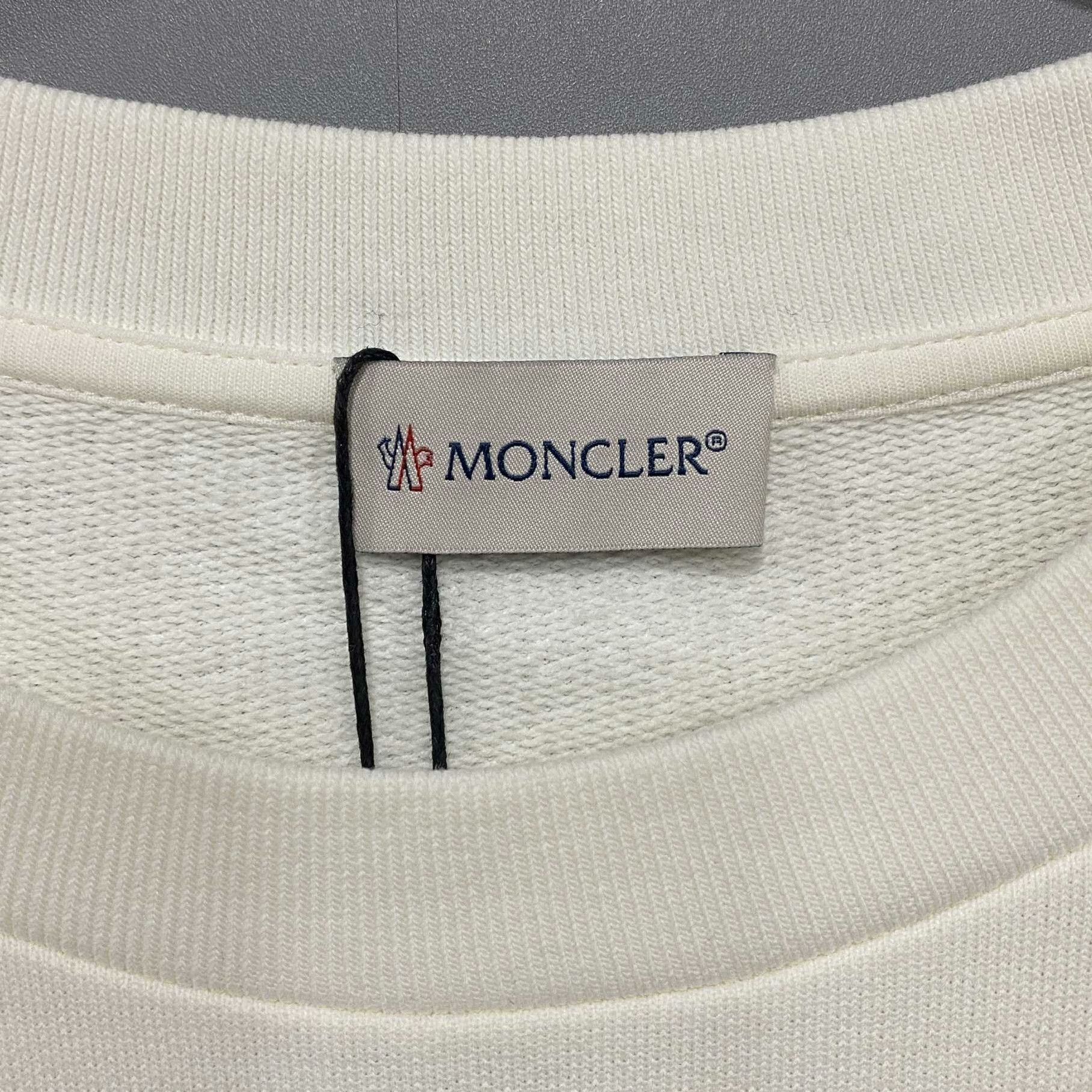 Moncler Moncler Retro White Hoodie XL Men Size US XL / EU 56 / 4 - 4 Thumbnail