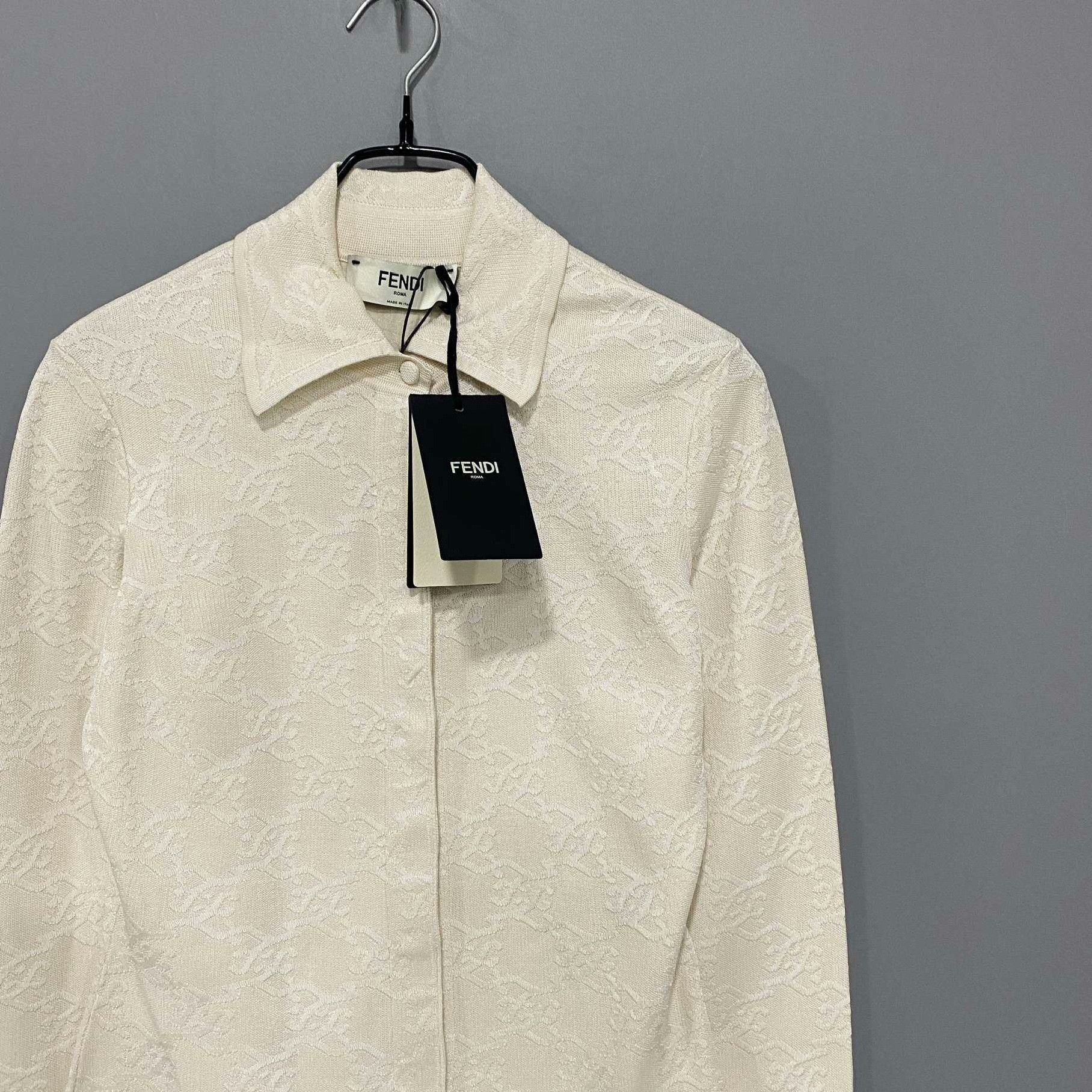 Fendi Fendi Knit Printed White Sweater 36 Women Size S / US 4 / IT 40 - 2 Thumbnail