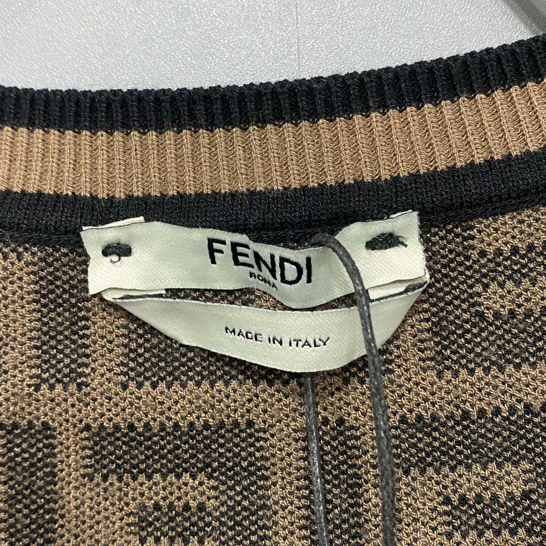 Fendi Fendi T-Shirt L Women Size L / US 10 / IT 46 - 4 Thumbnail