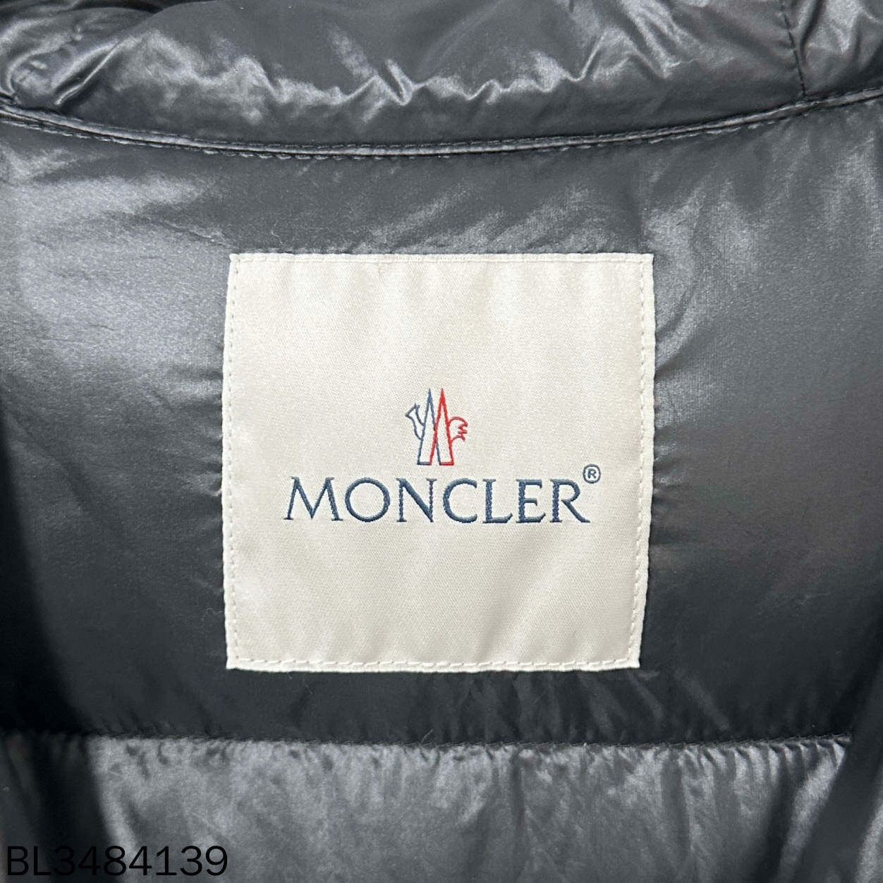 Moncler Moncler Down Black Down Jacket L Women Size L / US 10 / IT 46 - 6 Thumbnail