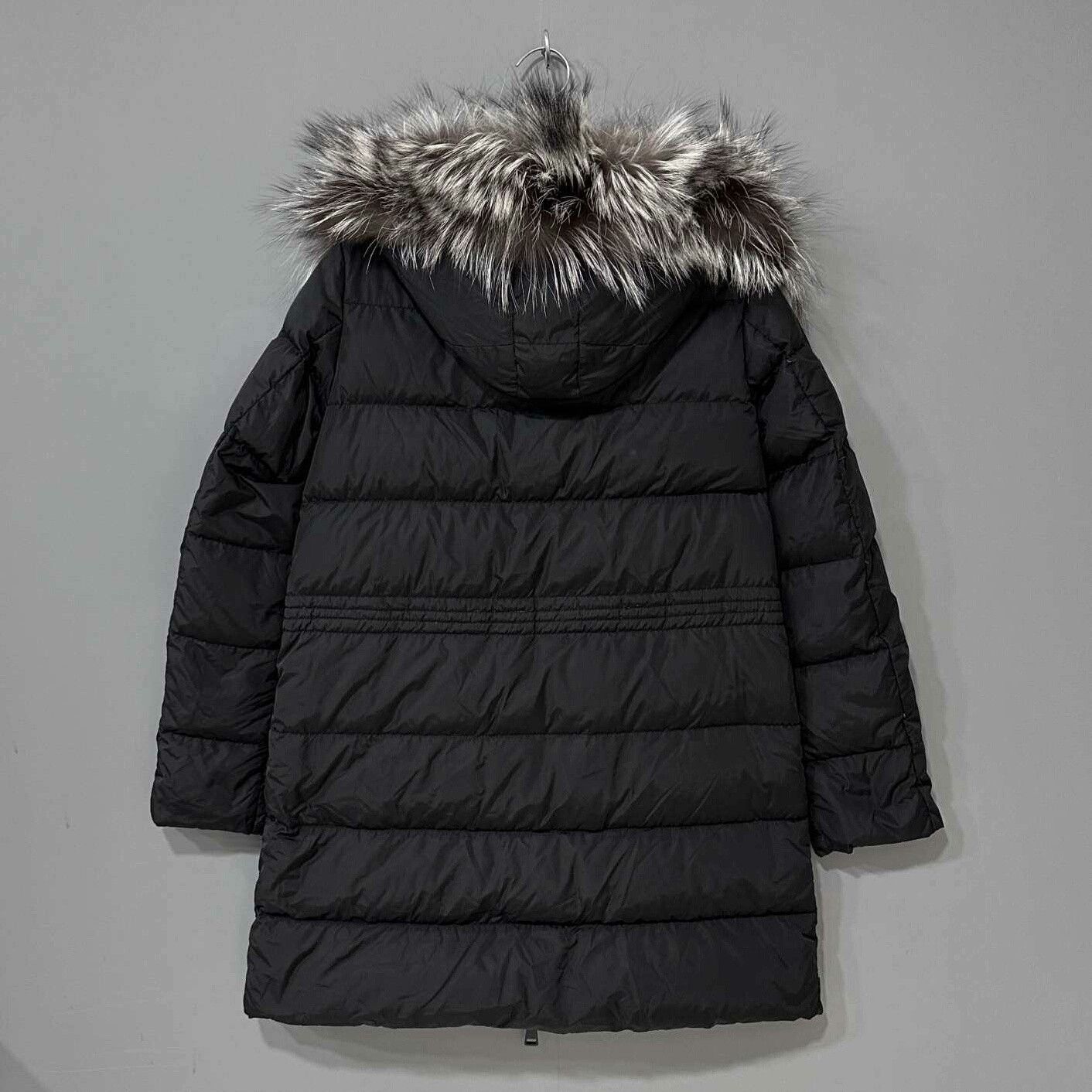 Moncler Moncler Down Long Down Jacket L Women Size L / US 10 / IT 46 - 3 Thumbnail