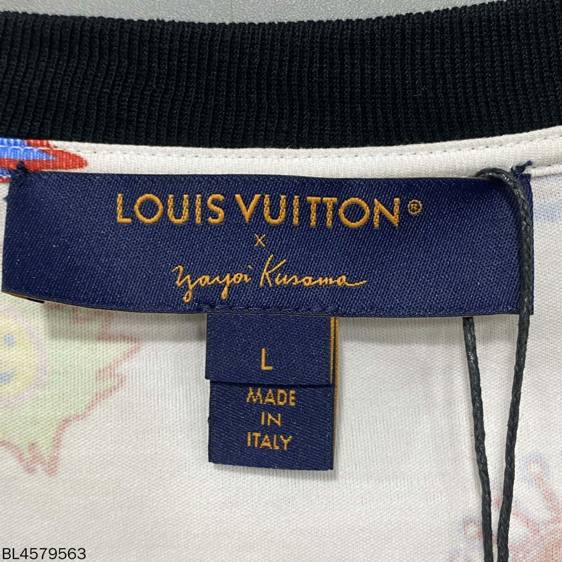 Louis Vuitton Louis Vuitton Collab T-Shirt L Men Size US L / EU 52-54 / 3 - 5 Thumbnail