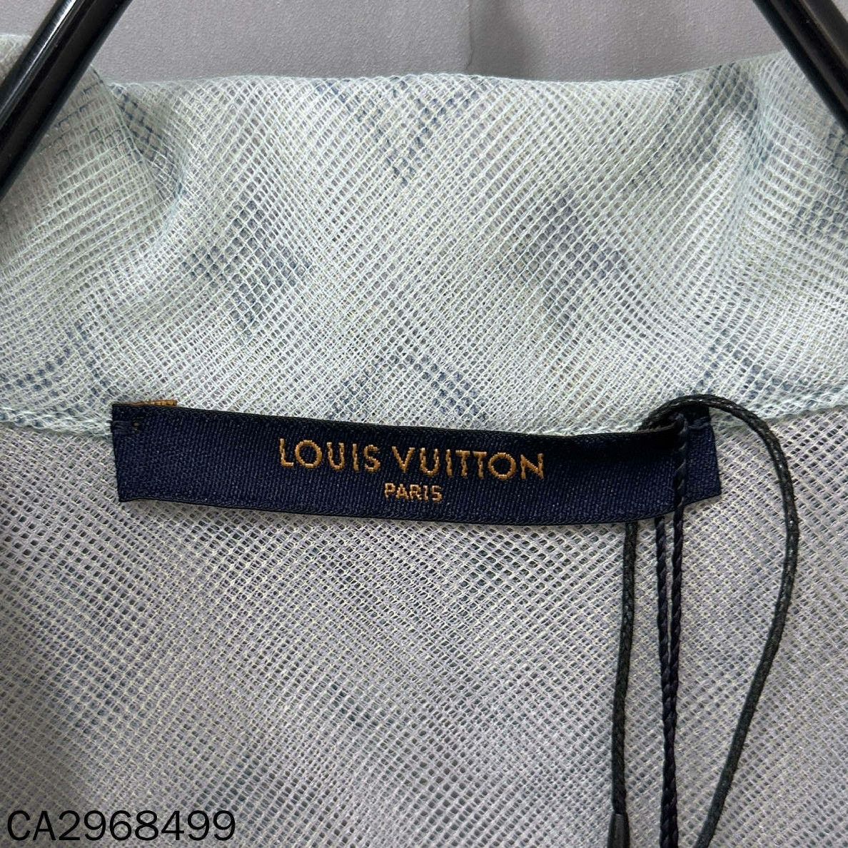 Louis Vuitton Louis Vuitton Light Jacket L Men Size US L / EU 52-54 / 3 - 4 Thumbnail