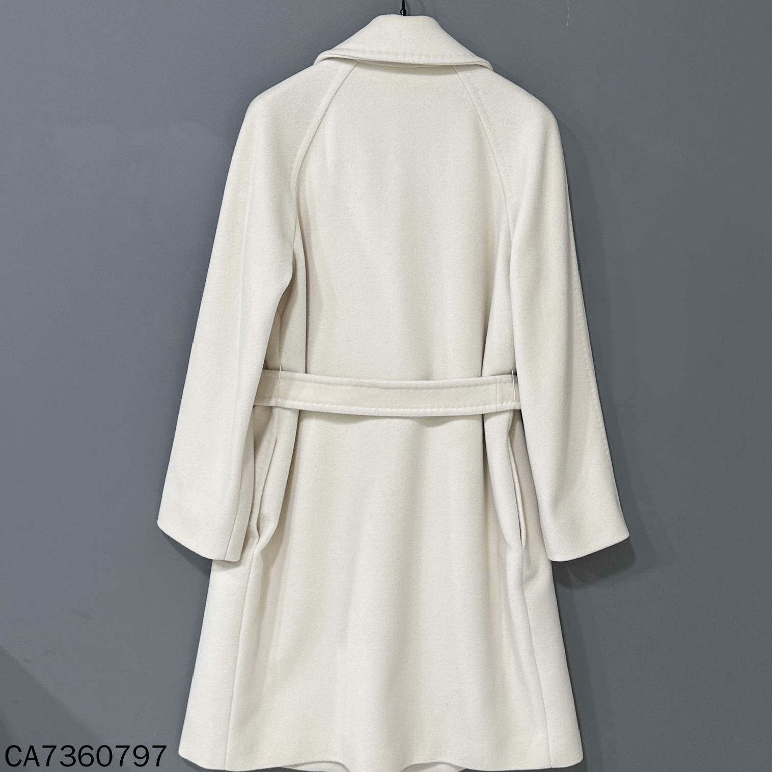 Max Mara Max Mara White Coat L Women Size L / US 10 / IT 46 - 3 Thumbnail